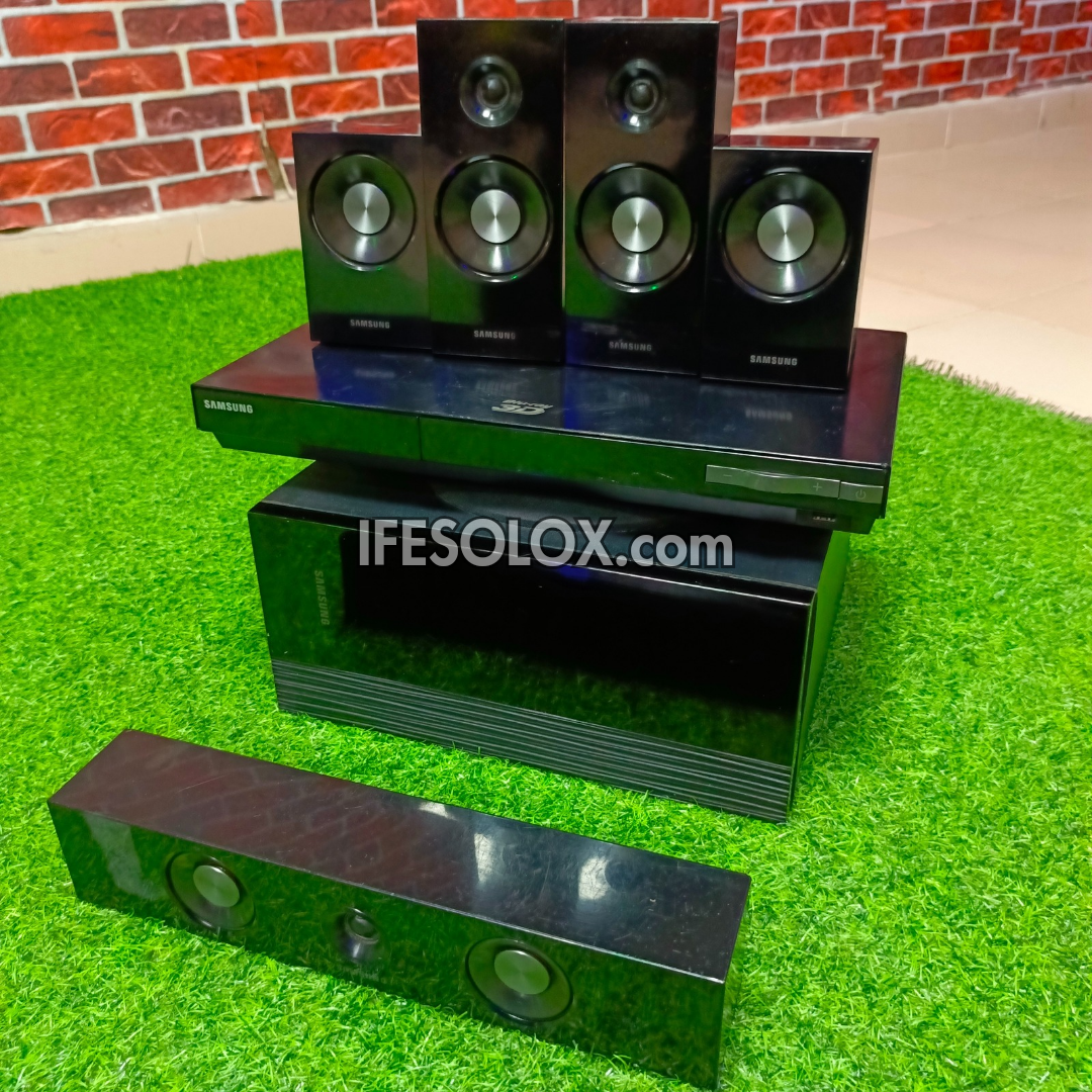 Samsung HT-E5550 5.1Ch 1000Watt 3D Bluray Bluetooth DVD Home Theater System (USB, FM radio, Aux, Optical in) - Foreign Used