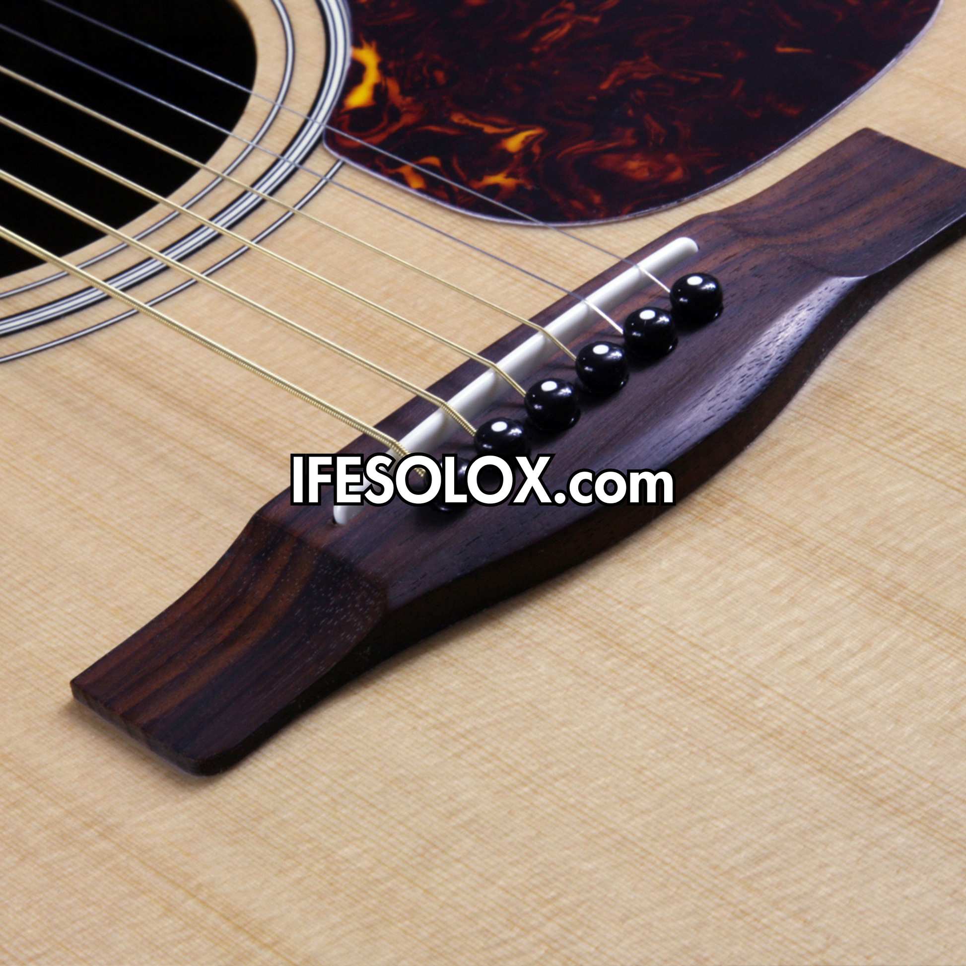 Yamaha F600EQ 38" Full-Body Semi-Acoustic Guitar with Belt and Bag - Brand New