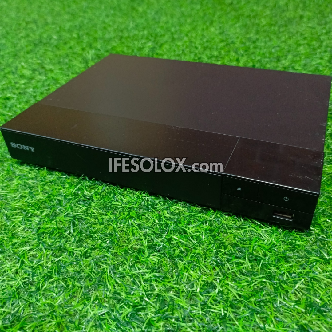 Sony BDP-S6700 Smart 3D Blu-ray DVD Player with 4K Upscaling, WiFi, Bluetooth - Foreign Used