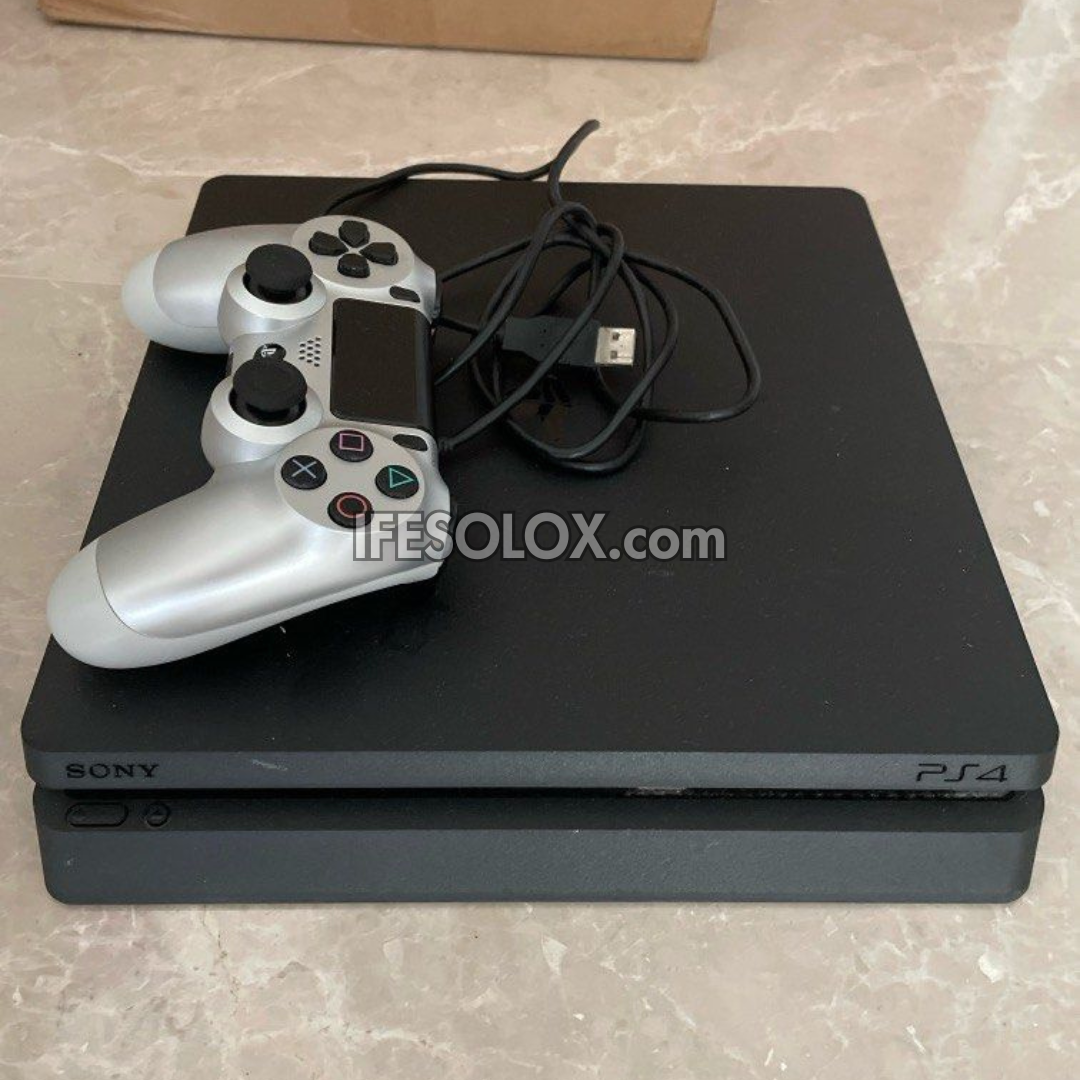 Sony Playstation 4 (PS4) Slim 1TB Soldier Game Console with 1 DUALSHOCK 3 Controllers - Foreign Used
