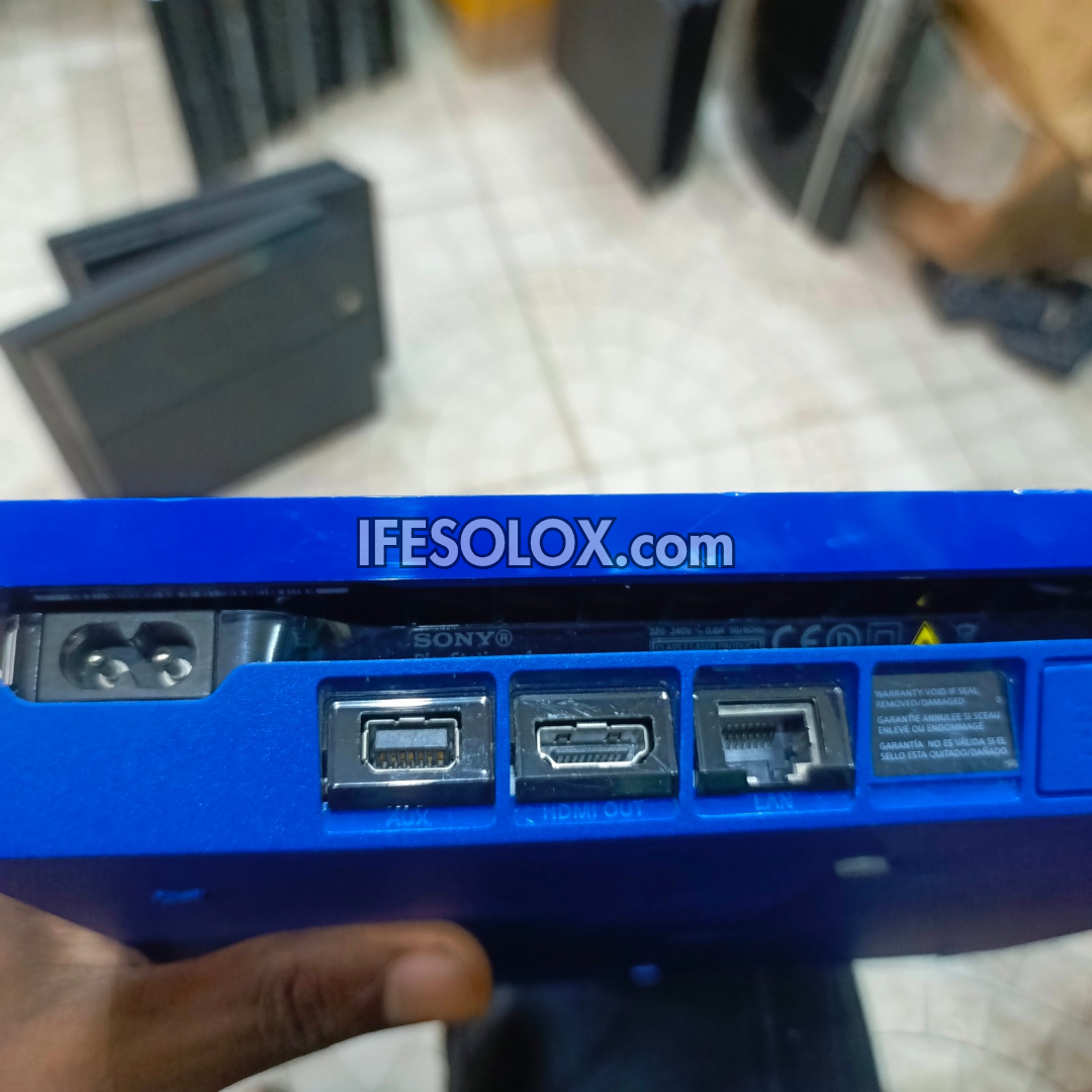 Sony Playstation 4 (PS4) Slim 1TB Limited Edition with 2 DUALSHOCK 4 Controllers and 20 Games - Foreign Used