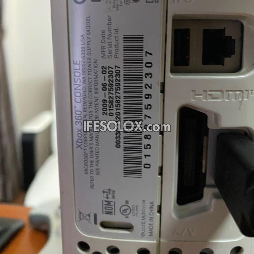 Microsoft XBOX 360 Pro 60GB Game Console Complete Set with 2 Wired Controller and 5 Titles - Foreign Used