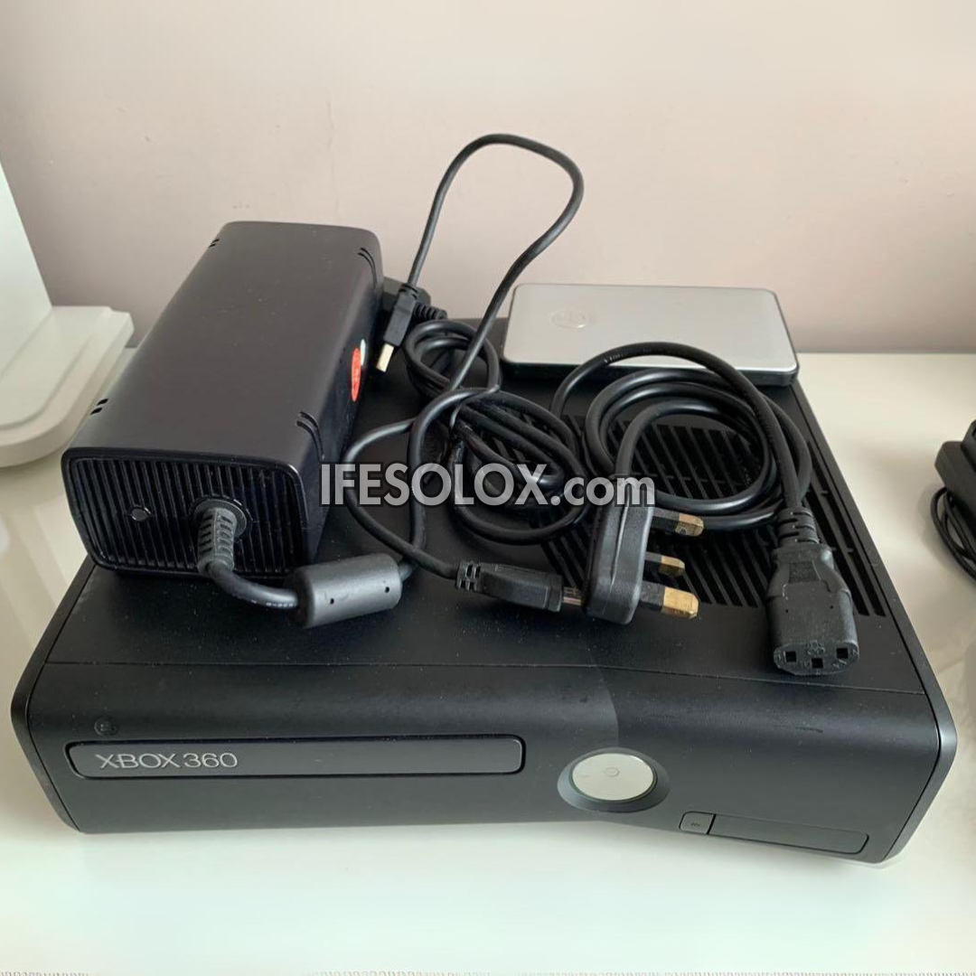 Microsoft XBOX 360 Slim 250GB Game Console Complete Set with 2 Wireless Controller and 30 Titles - Foreign Used