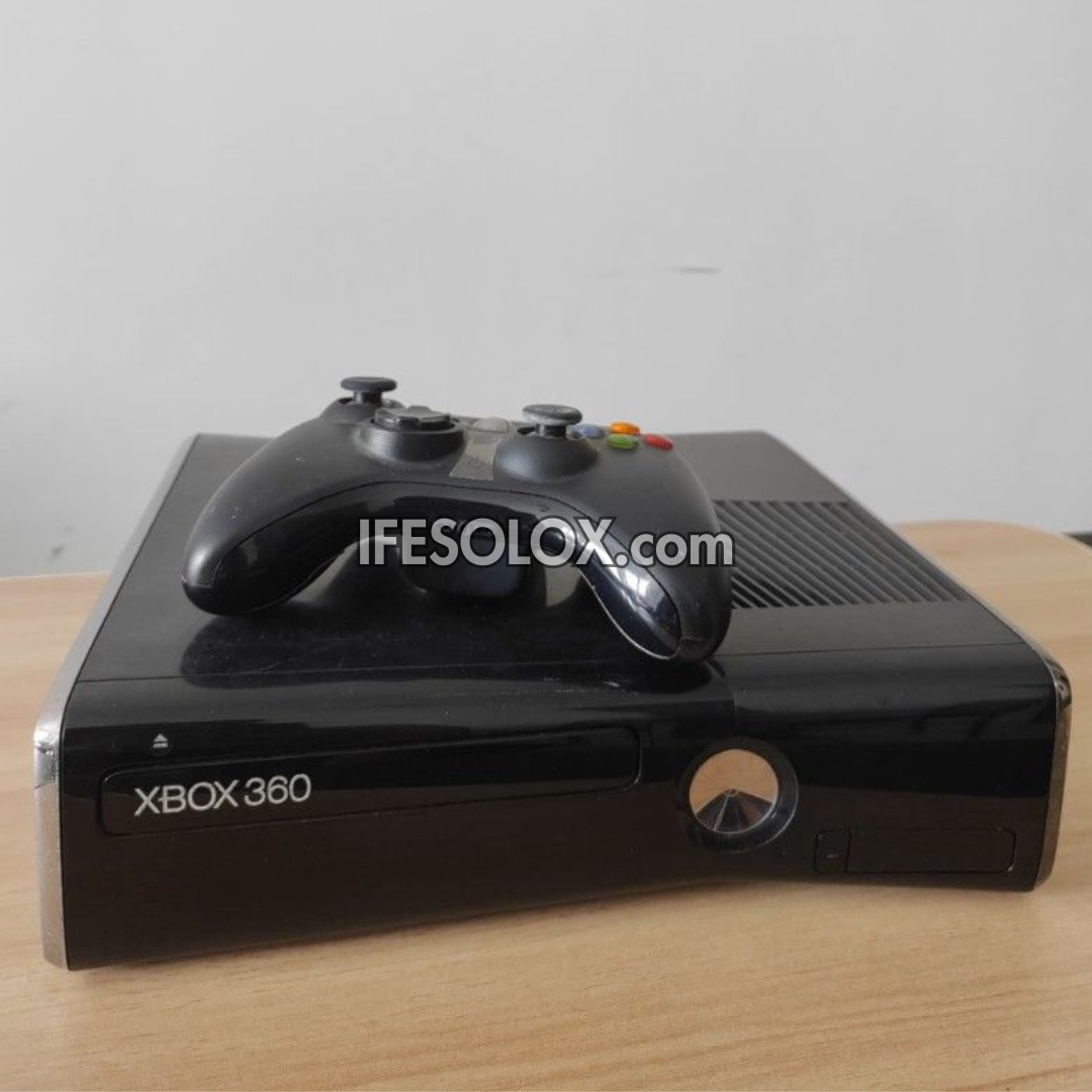 Microsoft XBOX 360 Slim 250GB Game Console Complete Set with 1 Wireless Controller and 30 Titles - Foreign Used