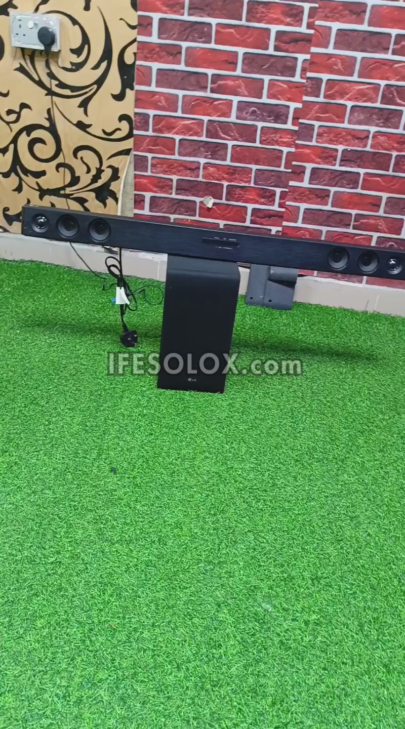 LG SJ3 2.1Ch 300W Bluetooth Sound Bar with Wireless Subwoofer - Foreign Used