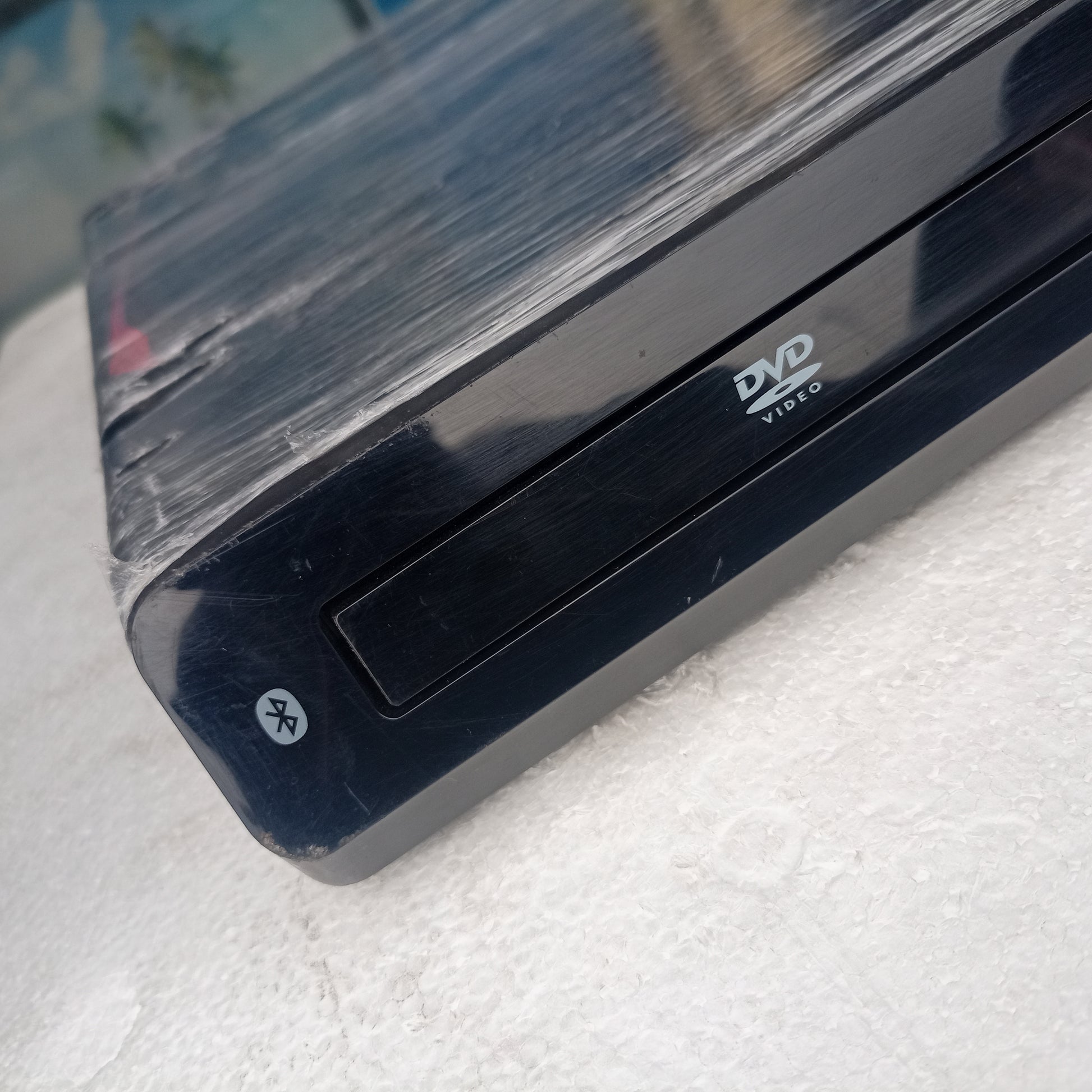 Philips HTD5550/98 5.1Ch 1000Watts Bluetooth DVD Home Theater Machine Head - Disc Tray View