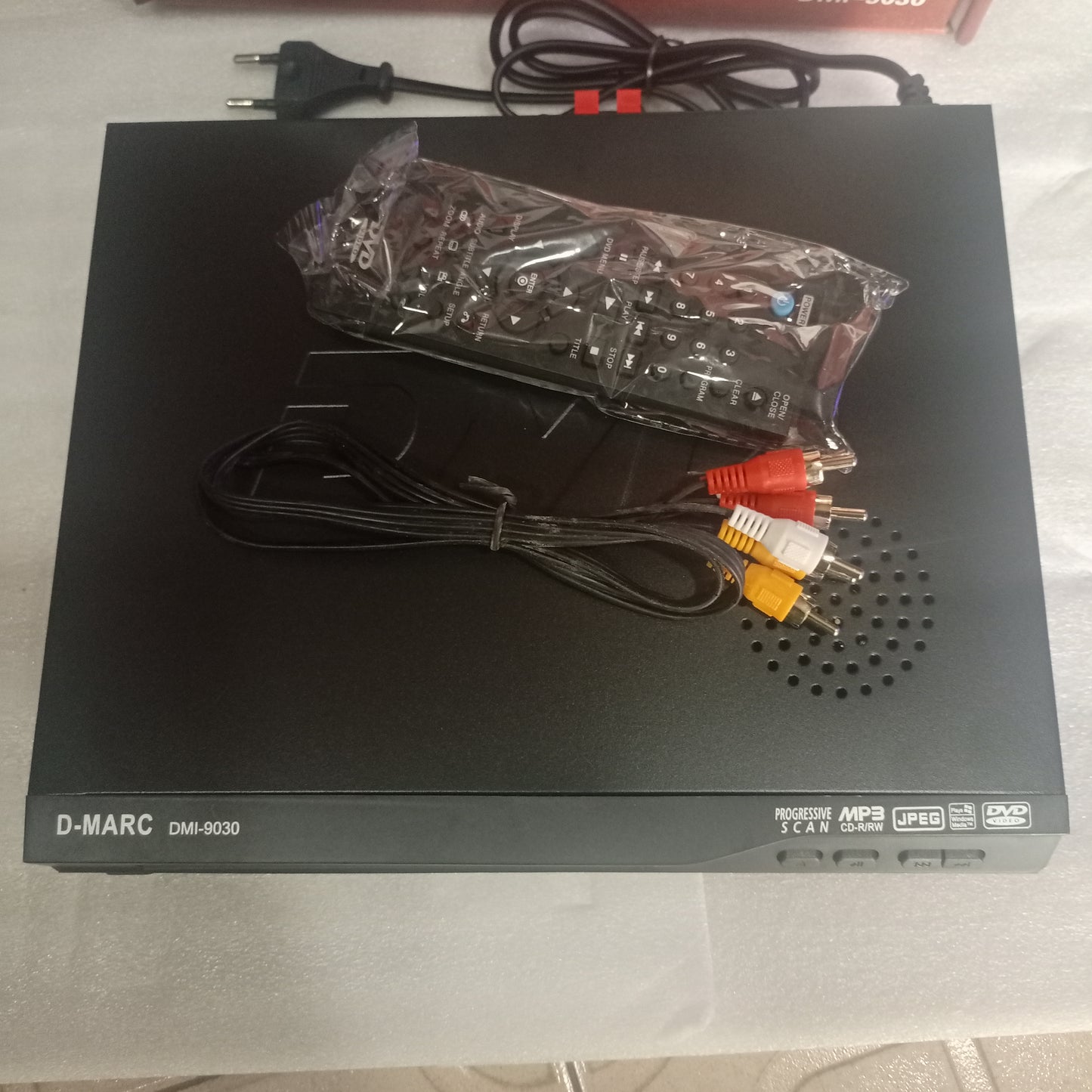 DMARC DMI-9030 Multi-Playback DVD Player + Speaker Output & Internal Speakers - Brand New