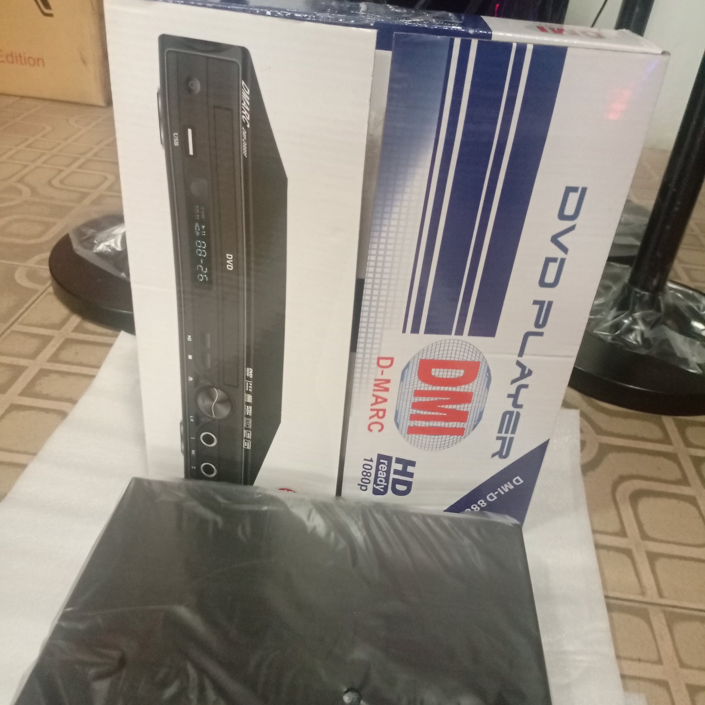 DMARC DMI-D8888 Multi-Playback HDMI DVD Player + HDMI Cable - Brand New