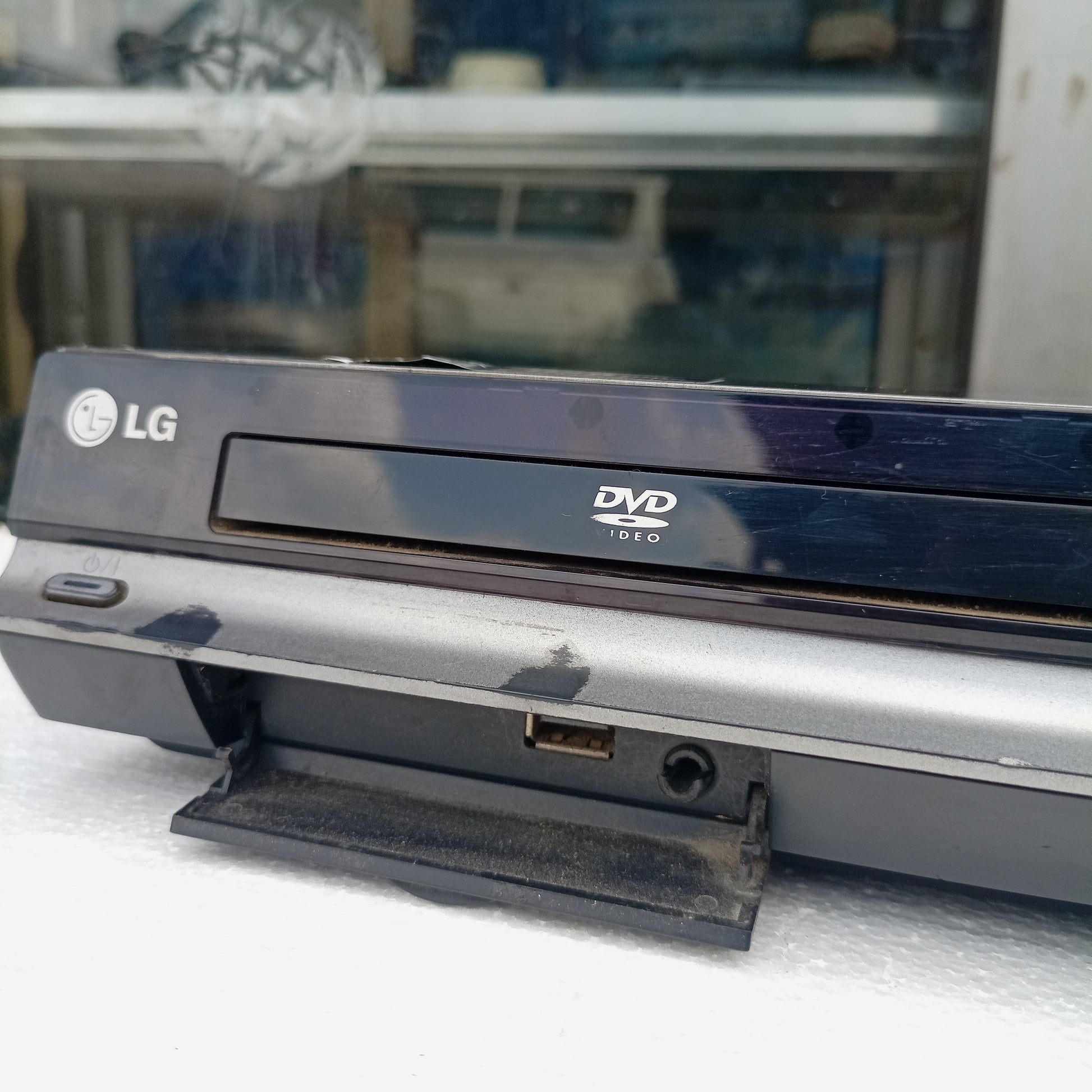 LG HT902PB 5.1Ch 1000Watts DVD Home Theater Machine Head - DVD part