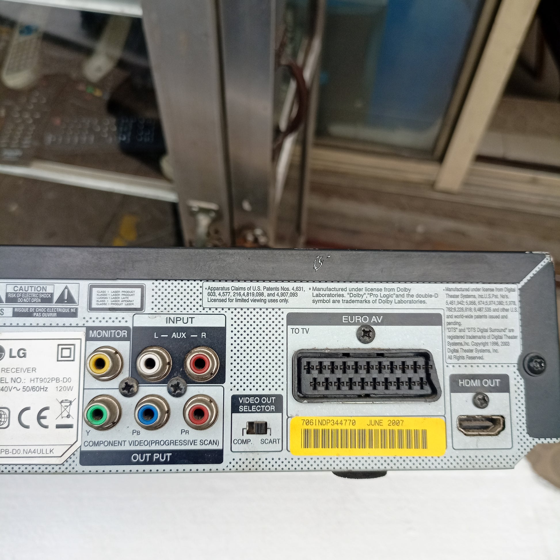 LG HT902PB 5.1Ch 1000Watts DVD Home Theater Machine Head - Input lists