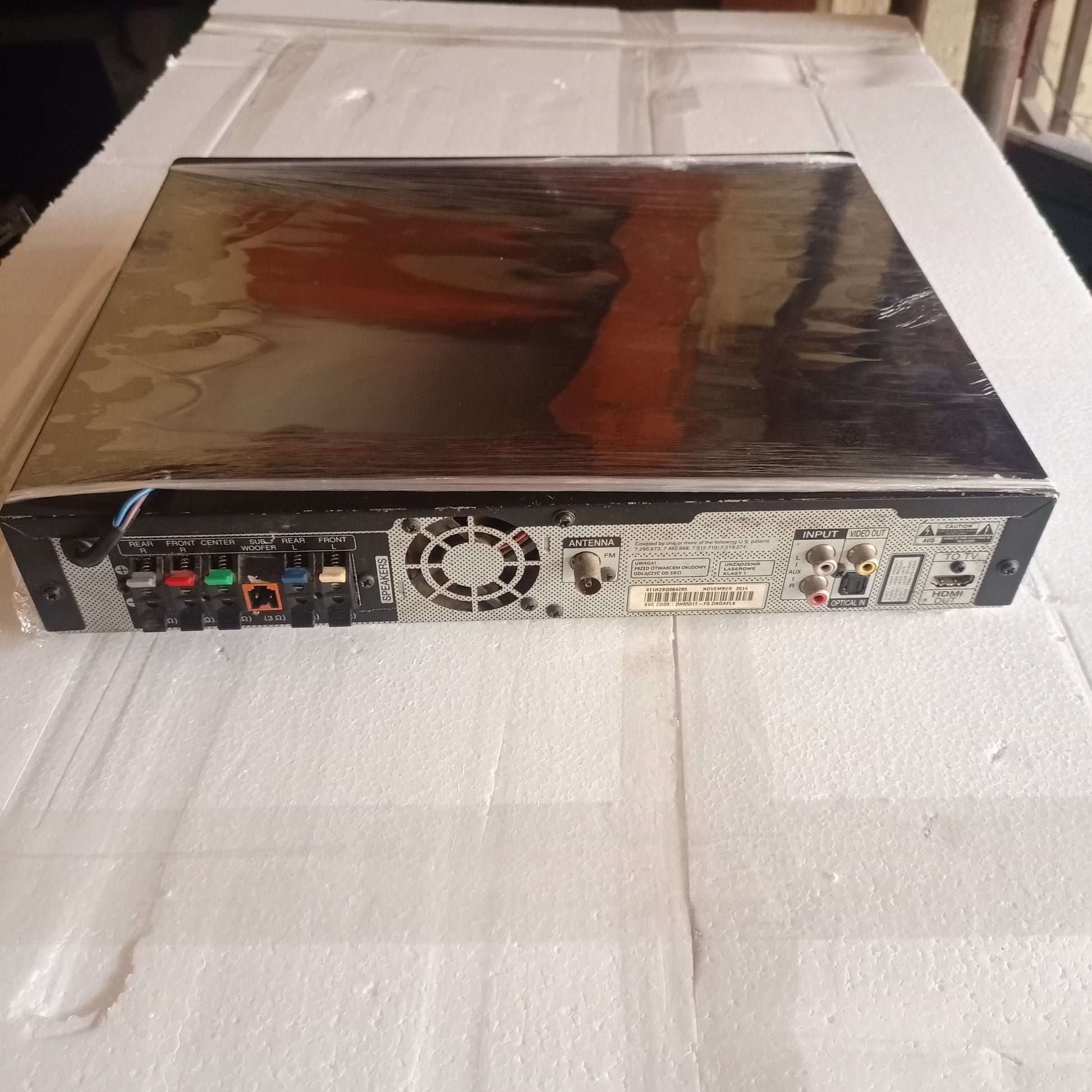 LG DH6531T 5.1Ch 1000Watts Bluetooth DVD Home Theater Machine Head - Back View