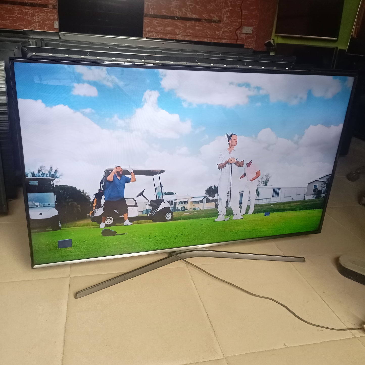 SAMSUNG 48 Inch UE48JU6400 Series 6 Smart 4K UHD HDR LED TV - UK Used