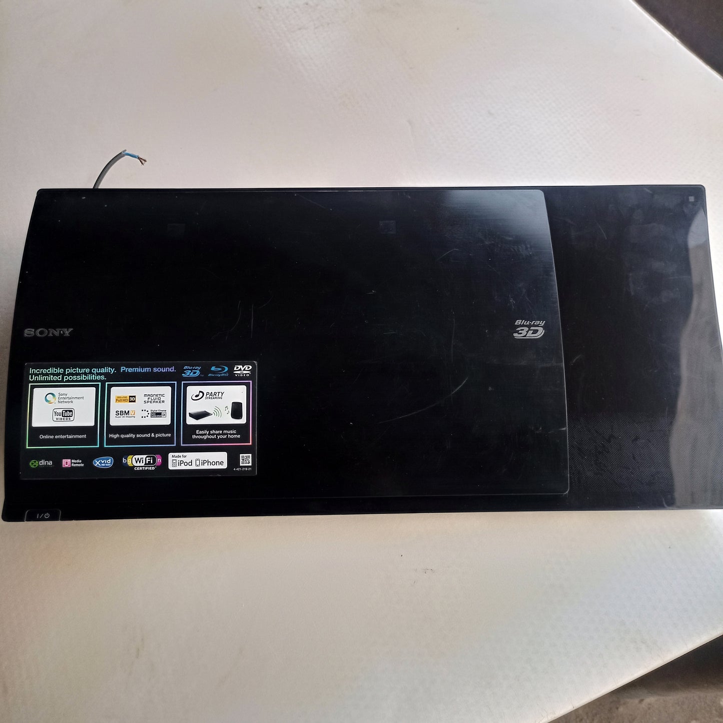 Sony HBD-N590 5.1Ch 1000 Watts 3D Bluray DVD Home Theater Machine Head (Wifi, BBC iPlay, Lovefilm) - Front View