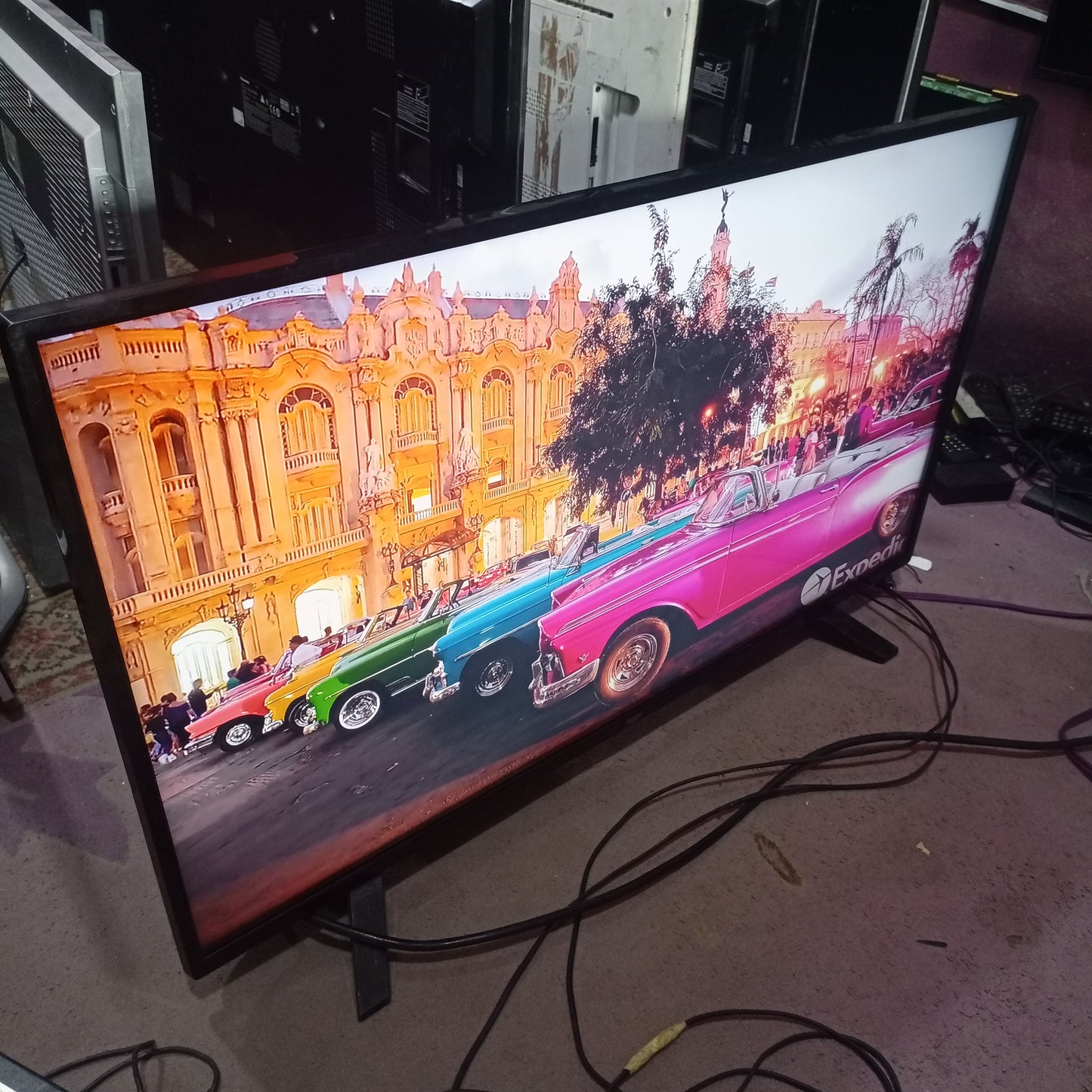 Bush 43 Inch Smart 4K UHD LED TV - Foreign Used