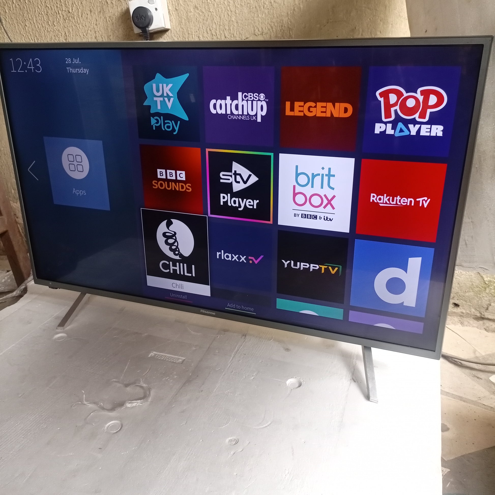 Hisense 43 inch 43A6100 VIDAA Smart 4K UHD Widescreen LED TV (Netflix, YouTube) - Foreign Used