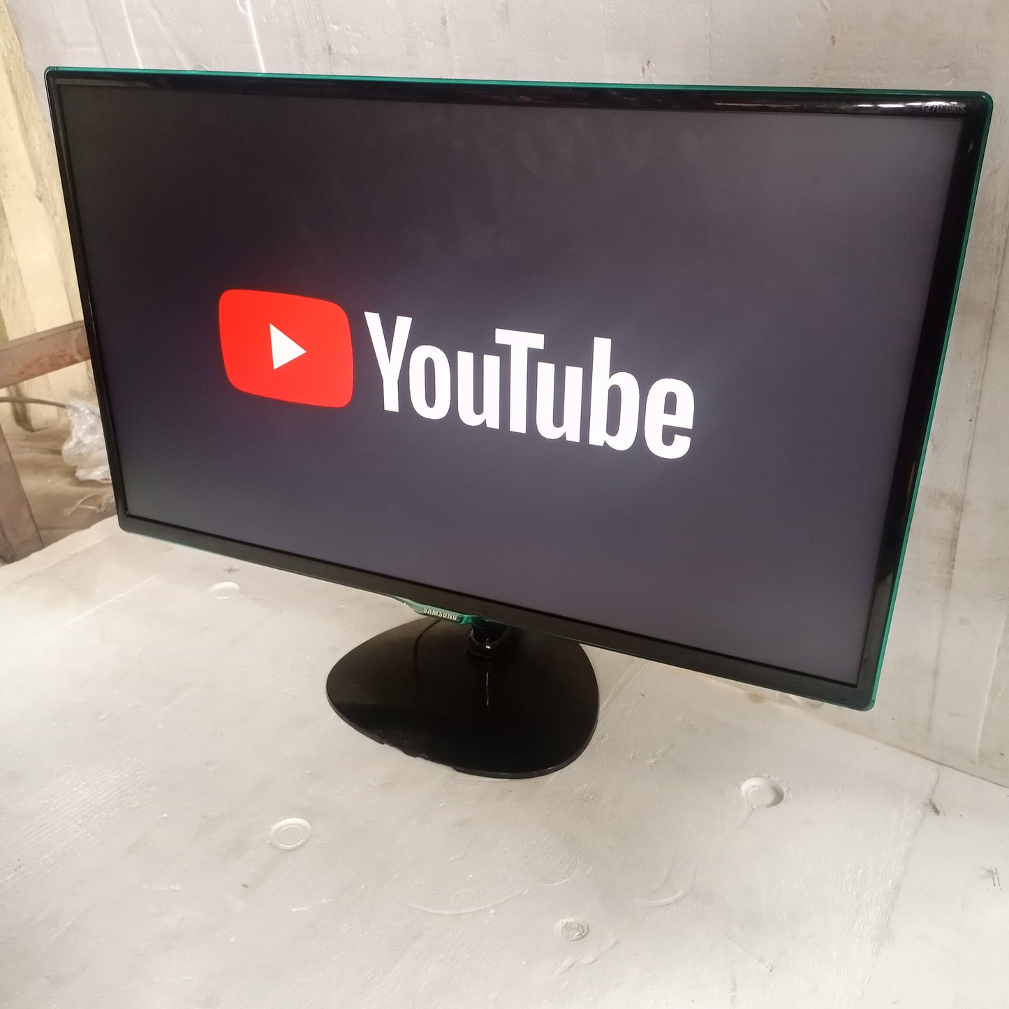 SAMSUNG 27 Inch LT27D390 Smart Built-in WiFi Full HD LED TV - YouTube