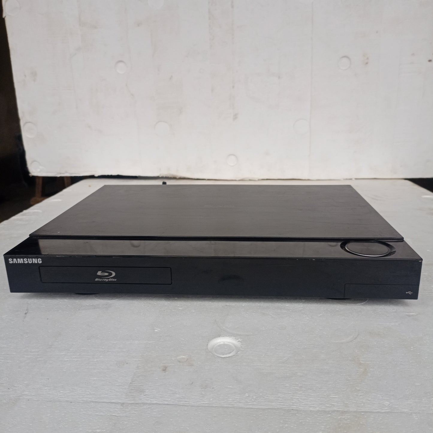 Samsung HT-C5550 1000Watts Blu-ray 3D DVD Home Theater Machine Head - Foreign Used