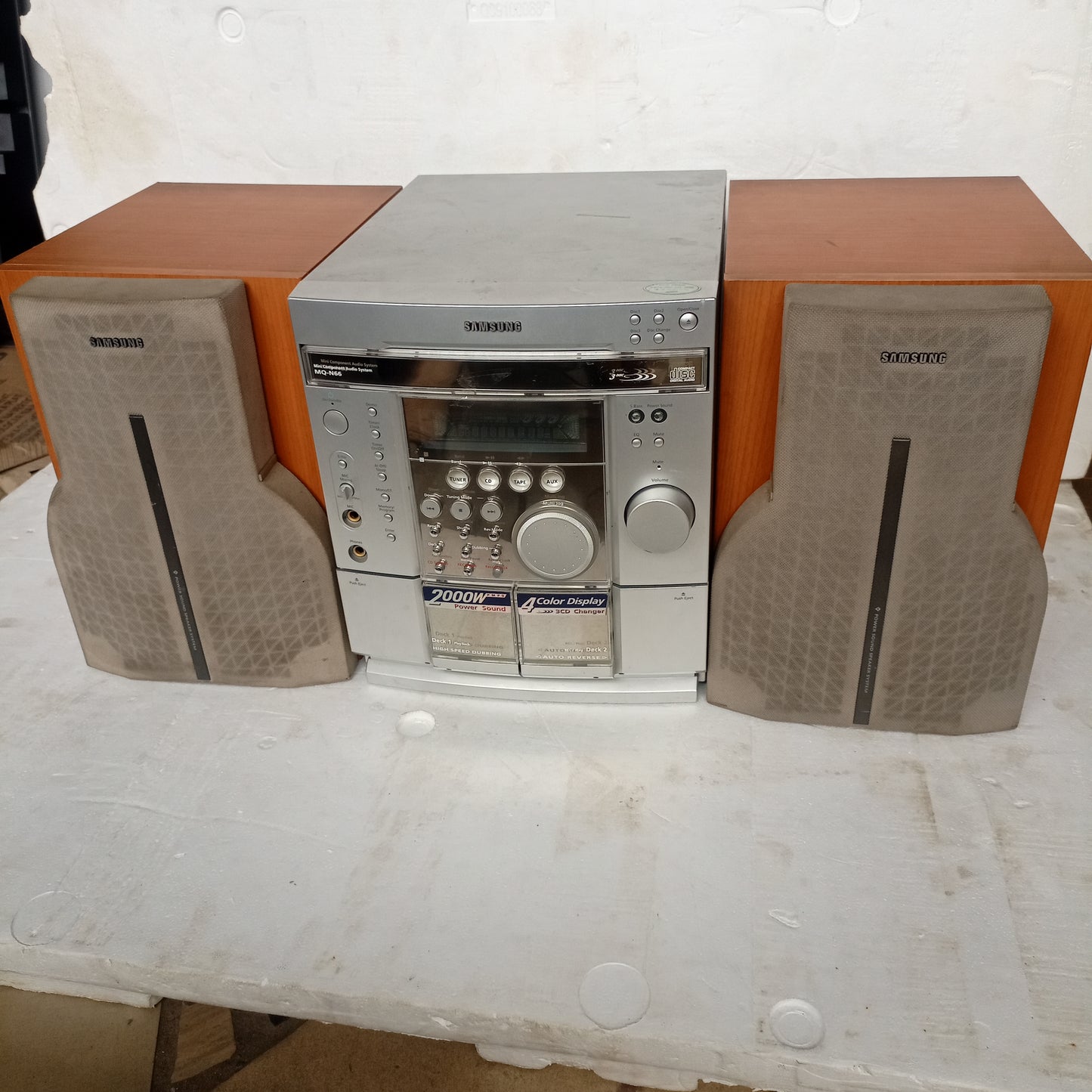Samsung MQ-N66 2000W Stereo CD Mini-Component Audio System - Foreign Used