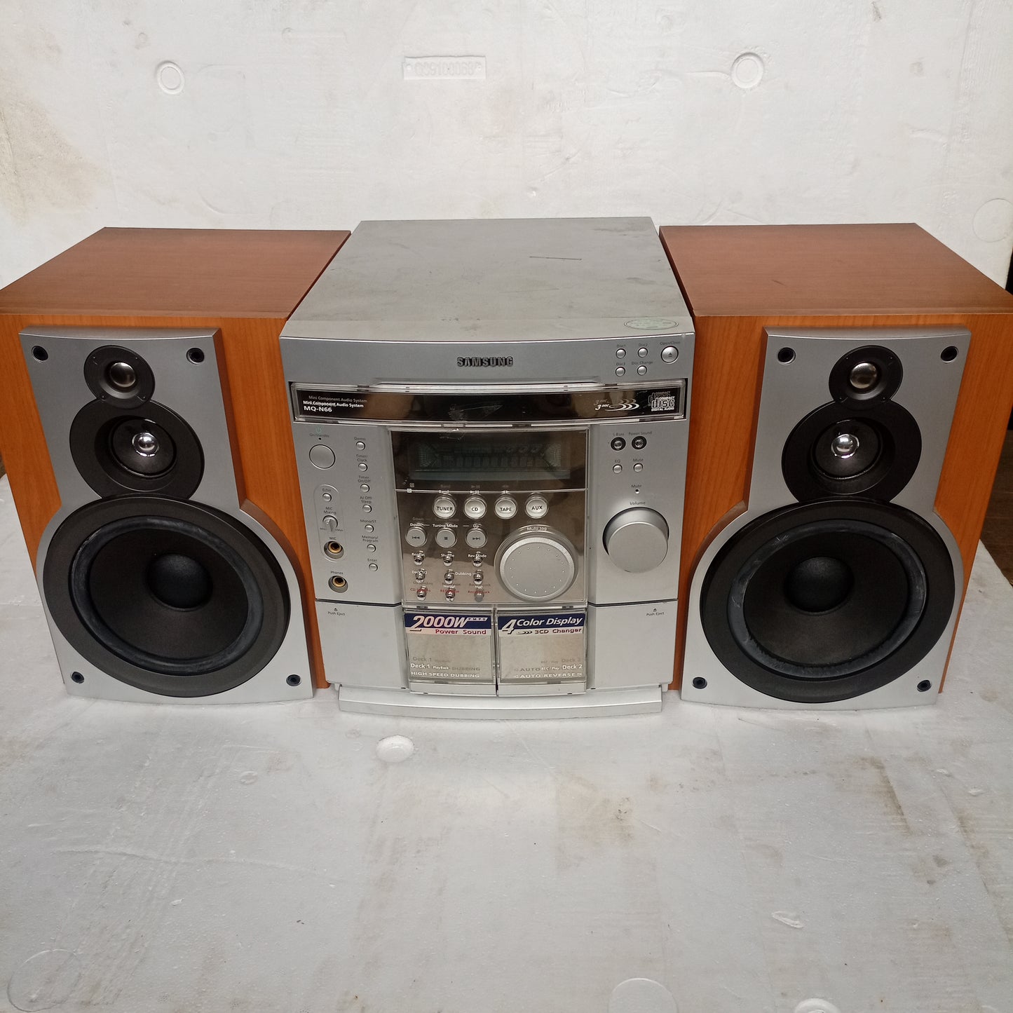 Samsung MQ-N66 2000W Stereo CD Mini-Component Audio System - Foreign Used