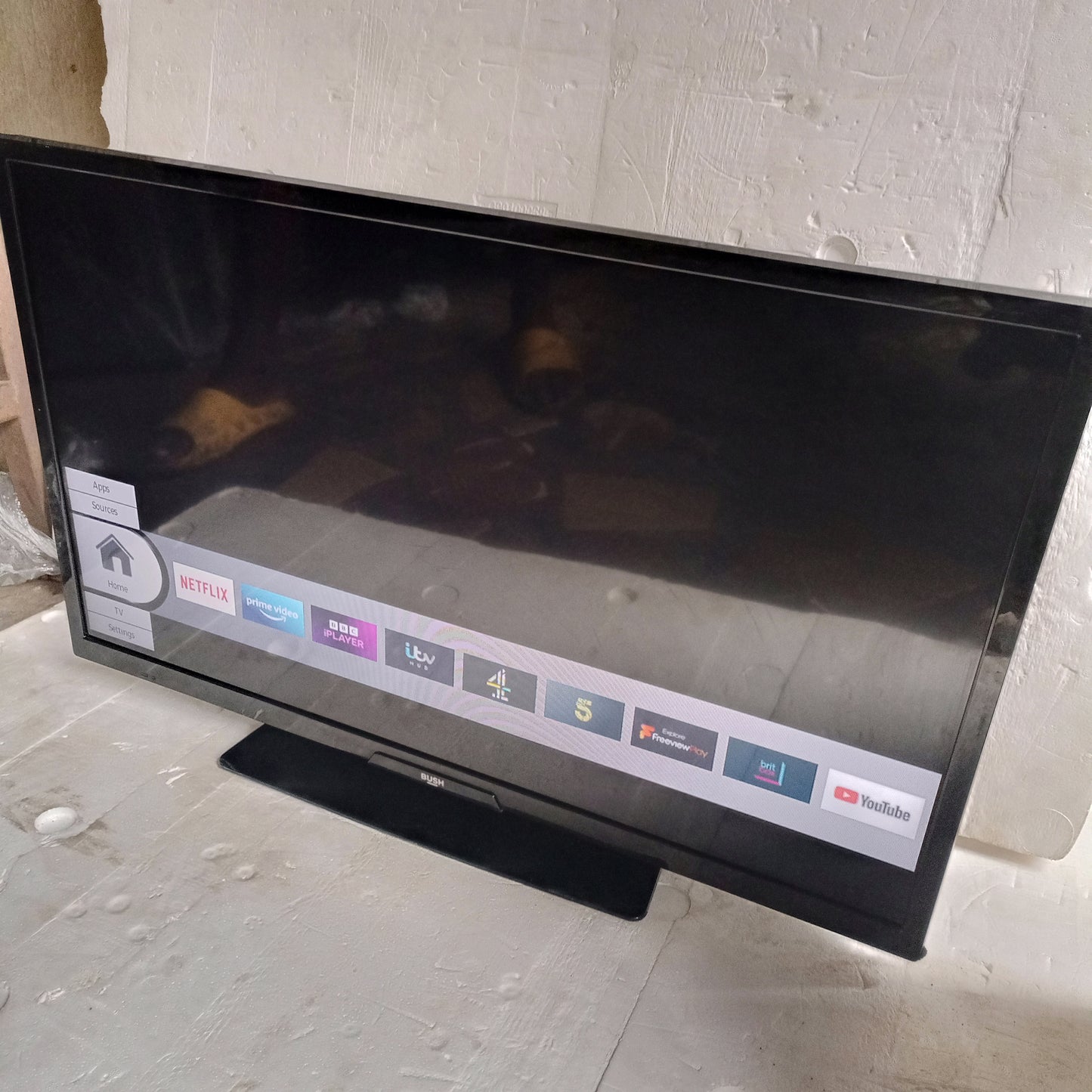 BUSH 32 Inch DLED32HDSA Smart Full HD, Built-in WiFi LED TV - Front View
