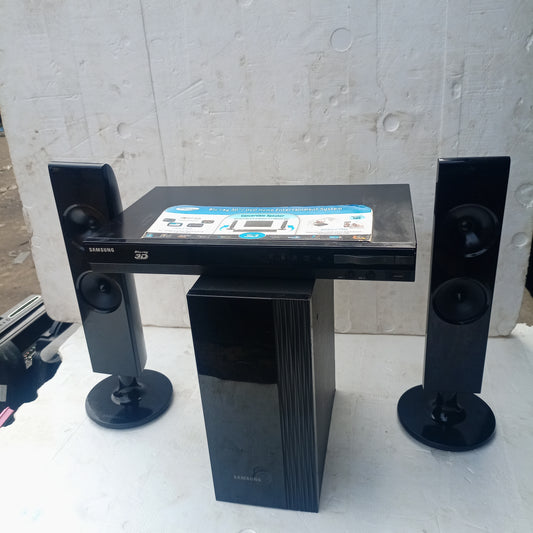 Samsung HT-ES4200K 2.1Ch 500Watts Blu-ray 3D DVD Tallboy Home Theater Complete Set - Foreign Used