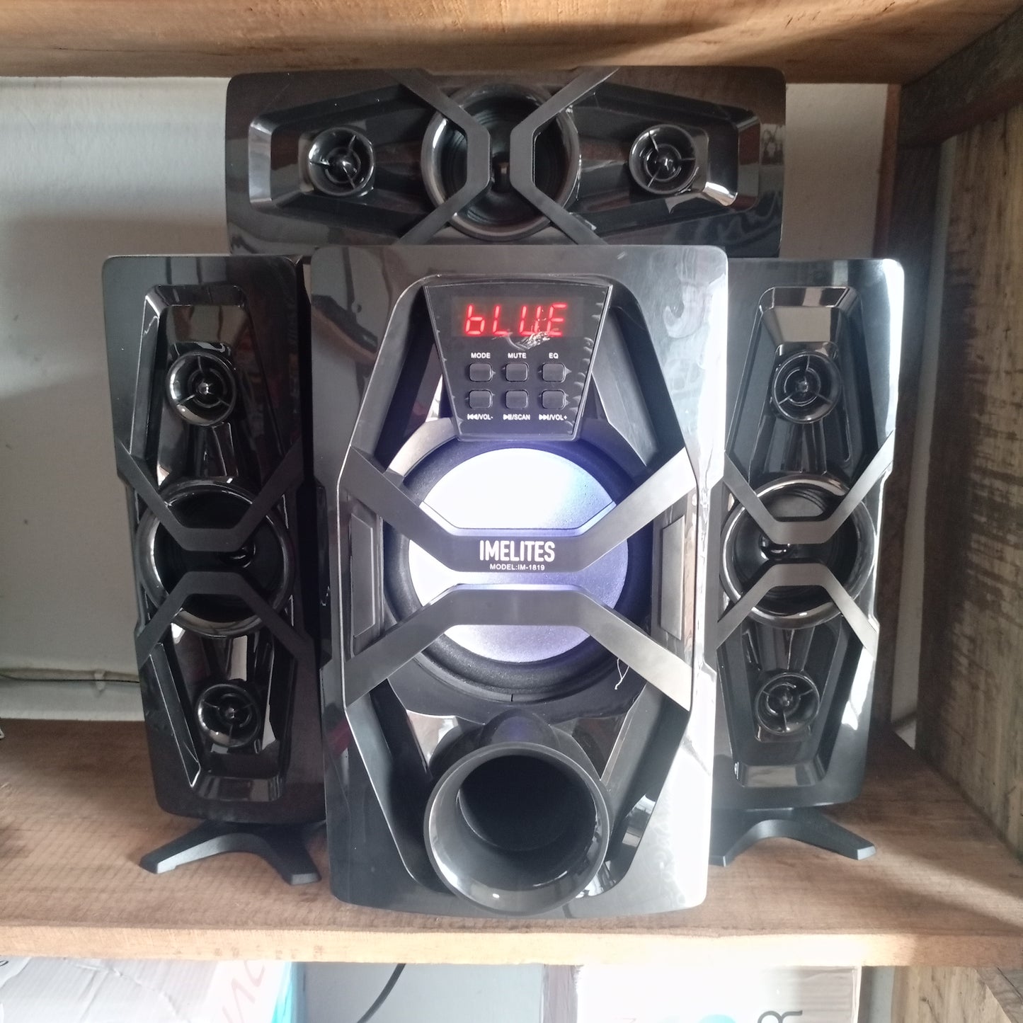IMELITES IM-1819 3.1Ch Bluetooth Hifi Home Theater - Front View
