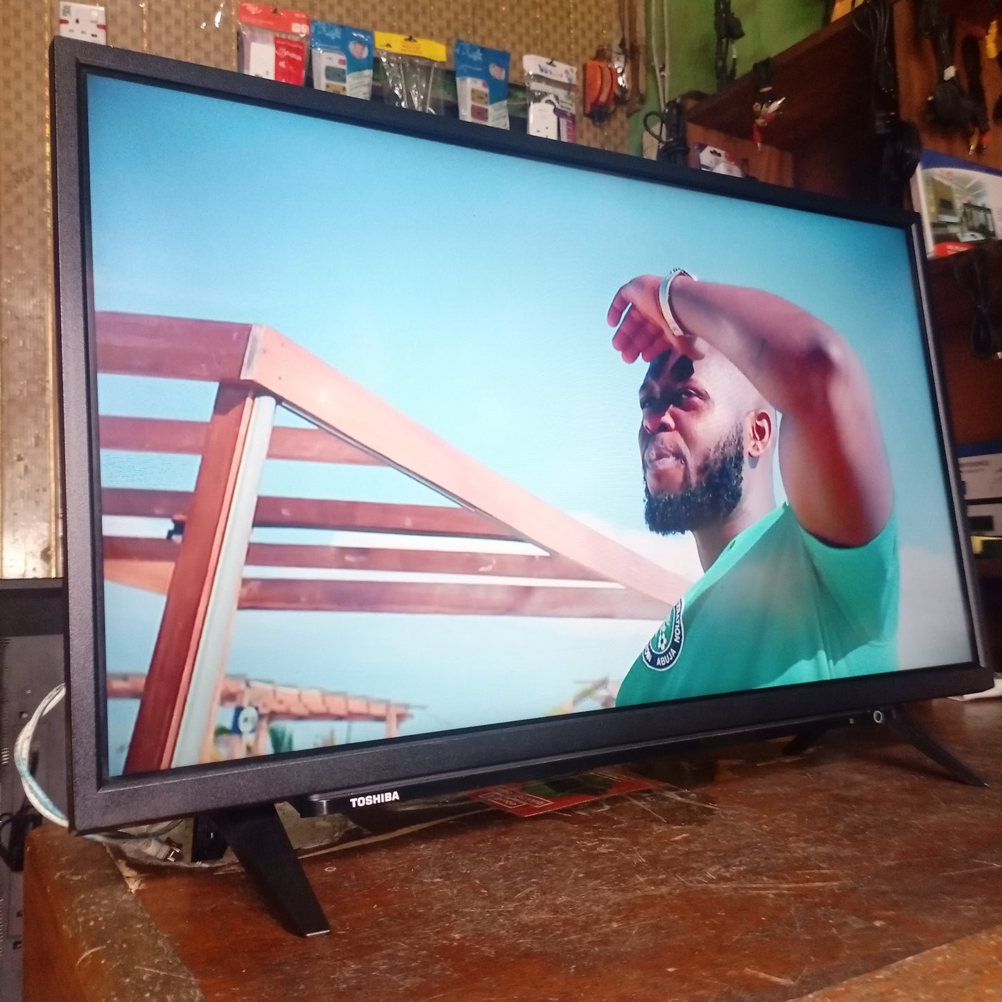 TOSHIBA 32 Inch 32W1543DG Full HD LED TV - Front View