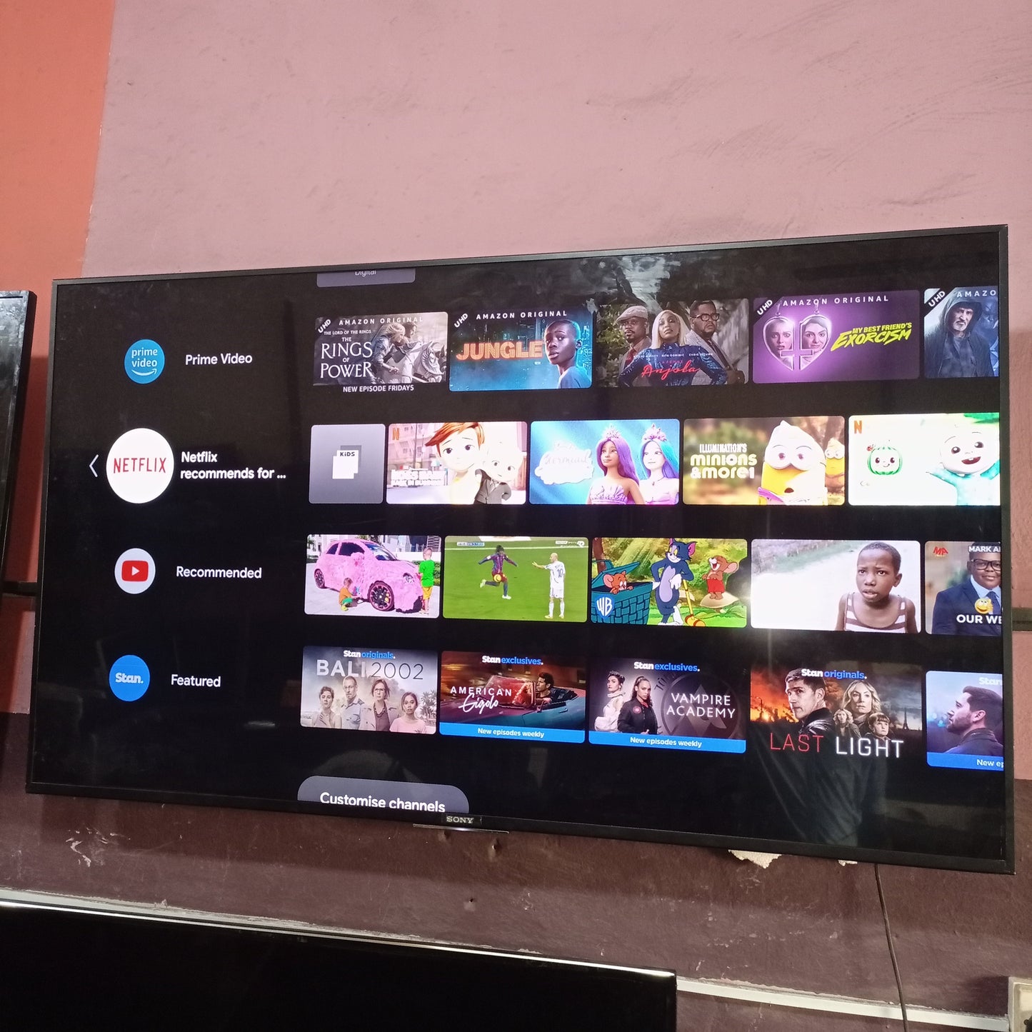 Sony BRAVIA 75 Inch KDL-75W855C Android Smart 4K Ultra HD HDR LED TV - Apps Preview