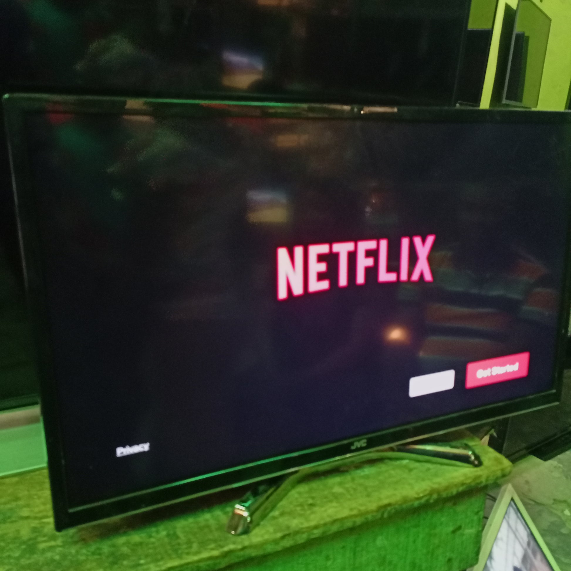 JVC 32 Inch LT-32C790 Built-in WiFi Smart Full HD LED TV (Netflix, YouTube) - Foreign Used