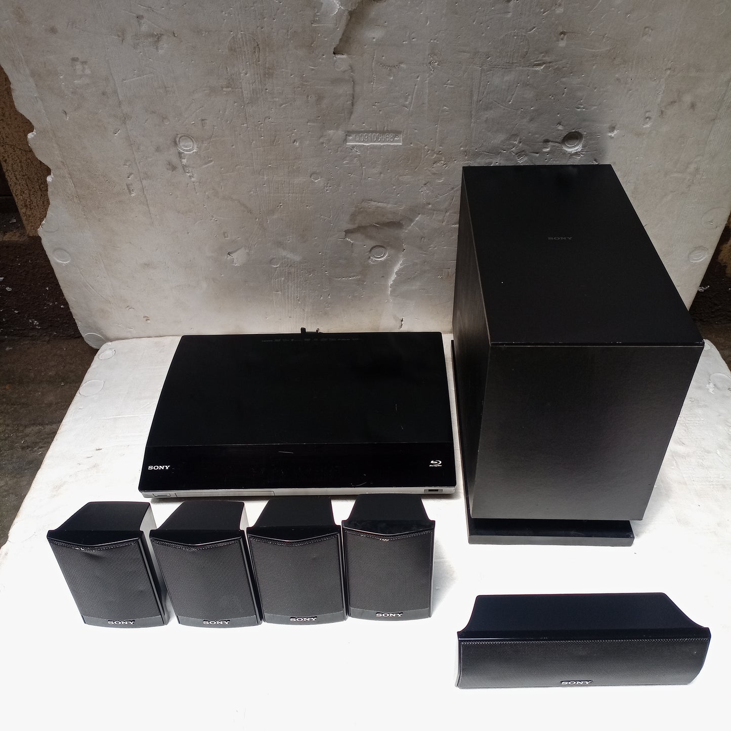 Sony BDV-E380 5.1Ch 1000Watts Smart 3D Blu-ray DVD Home Theater System (Netflix, YouTube) - London Used
