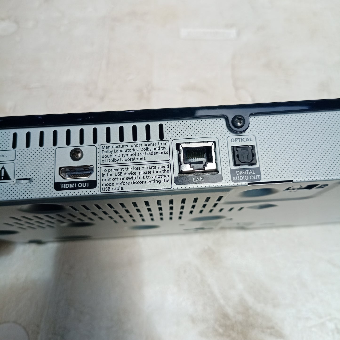 Samsung BD-J6300 Smart 4K Blu-ray 3D DVD Player + Built-in WiFi - Foreign Used