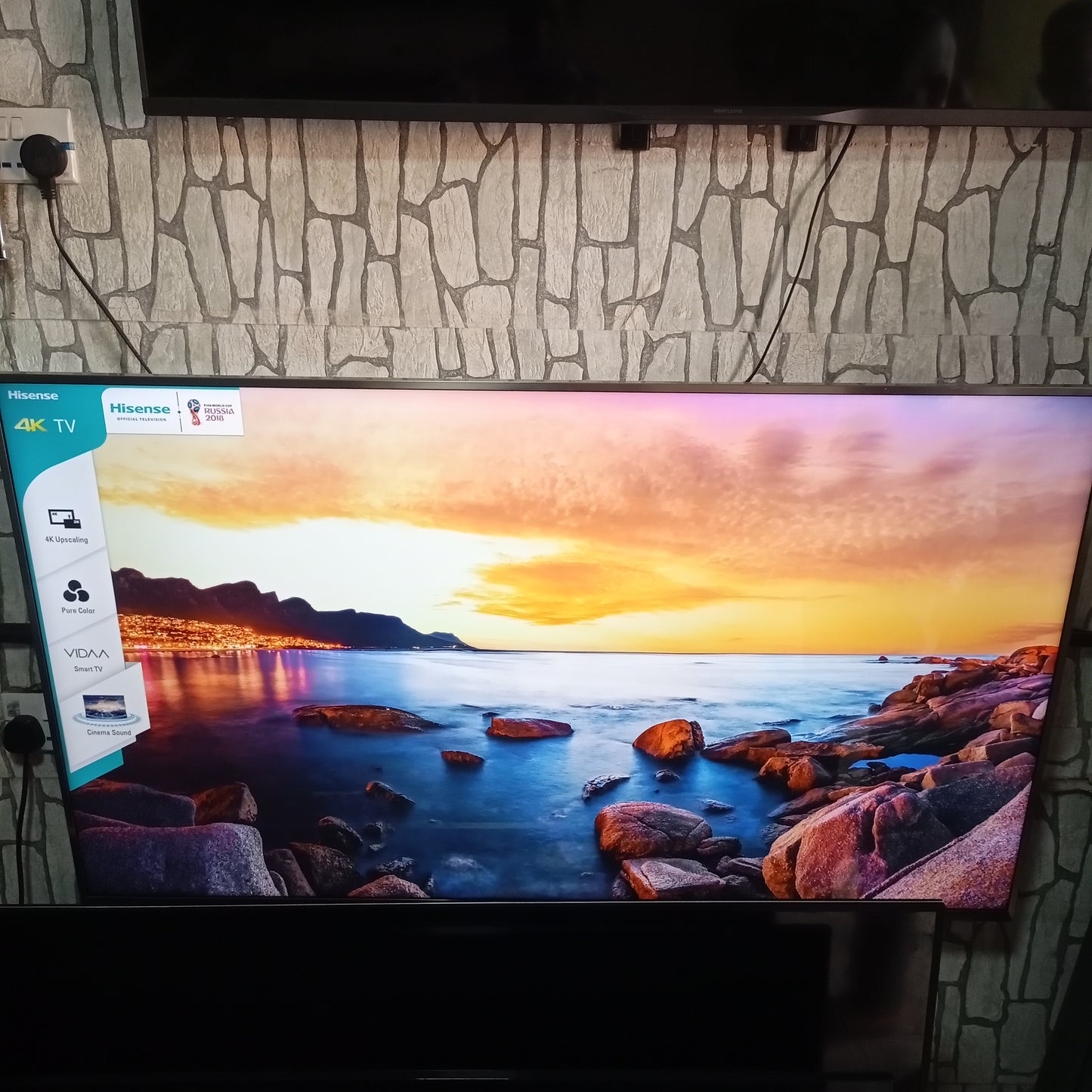 Hisense 58 inch VIDAA Smart 4K UHD LED TV (Built-in WiFi, Miracast) - Foreign Used