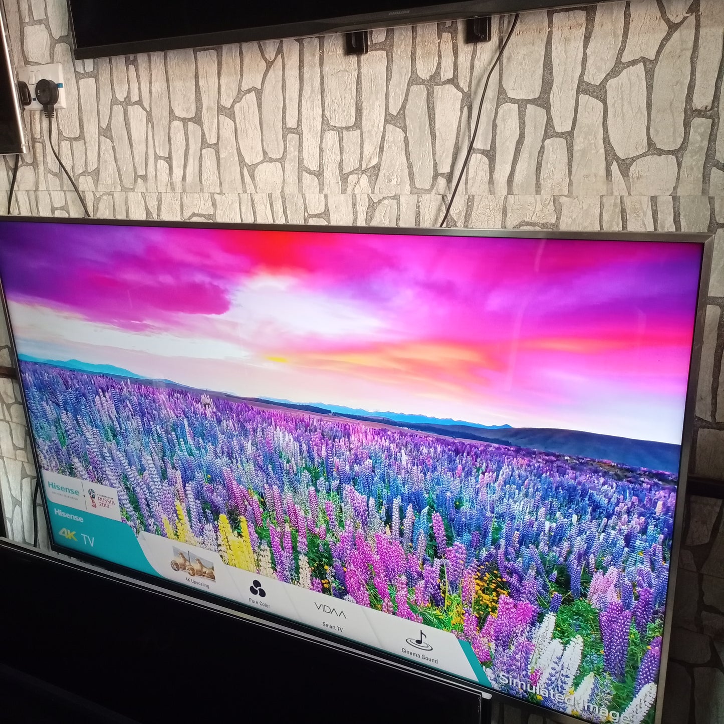 Hisense 58 inch VIDAA Smart 4K UHD LED TV (Built-in WiFi, Miracast) - Foreign Used