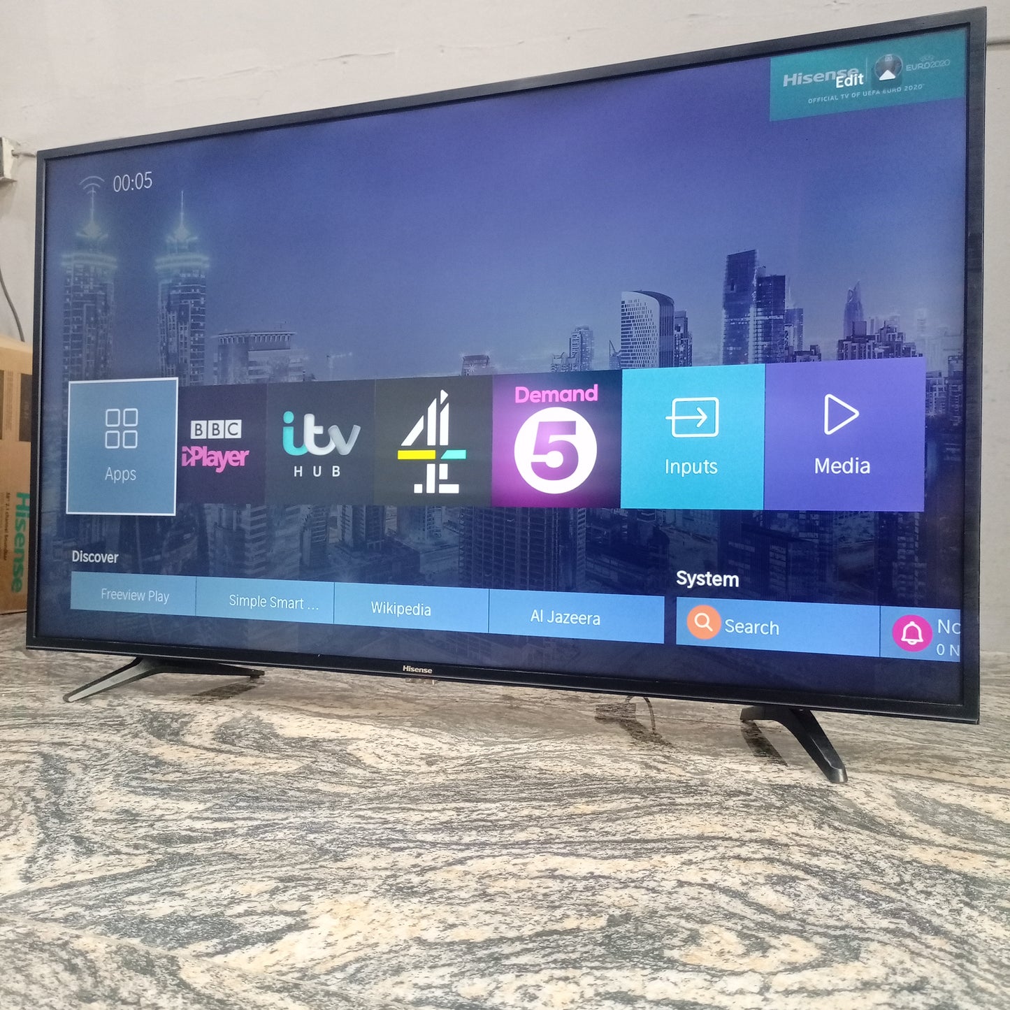 Hisense 43 inch H43B7100 VIDAA Smart 4K UHD Widescreen LED TV - Foreign Used
