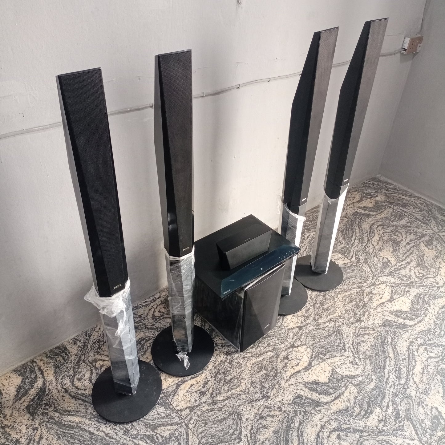 Sony BDV-E6100 5.1Ch 1000W Smart Bluetooth Blu-ray 3D Tallboys DVD Home Cinema System (Built-in WiFi, Full Smart) - London Used