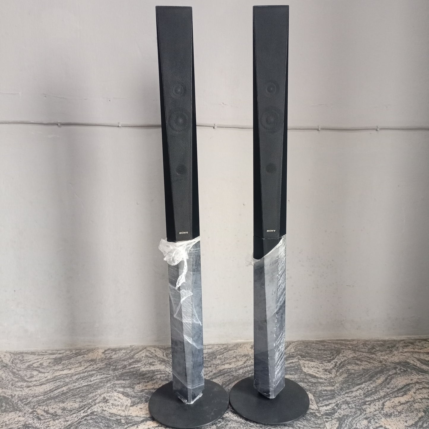 SONY SS-TSB123 Haut-parleurs surround pour cinéma maison Tallboy 3 ohms (paire) - Occasion à l'étranger