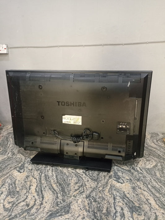 TOSHIBA 40 Inch 40L1333B Full HD LED TV (back view) - London Used