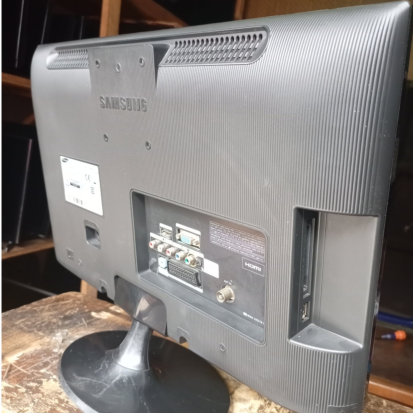 UK Used 22 inch Samsung LED TV - T22B300