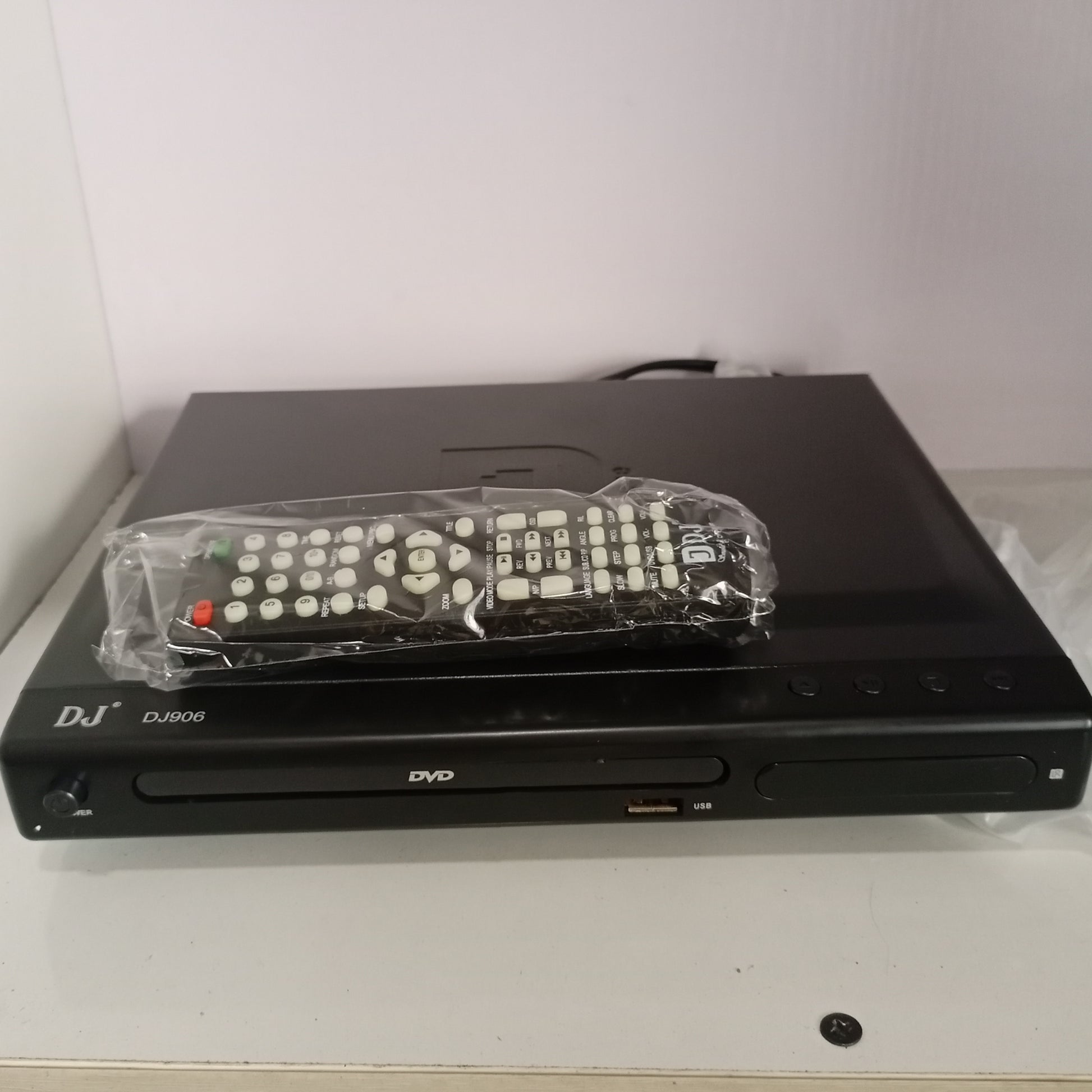 DJACK DJ906 Multi-Playback DVD Player with Last Memory and USB & SD Support