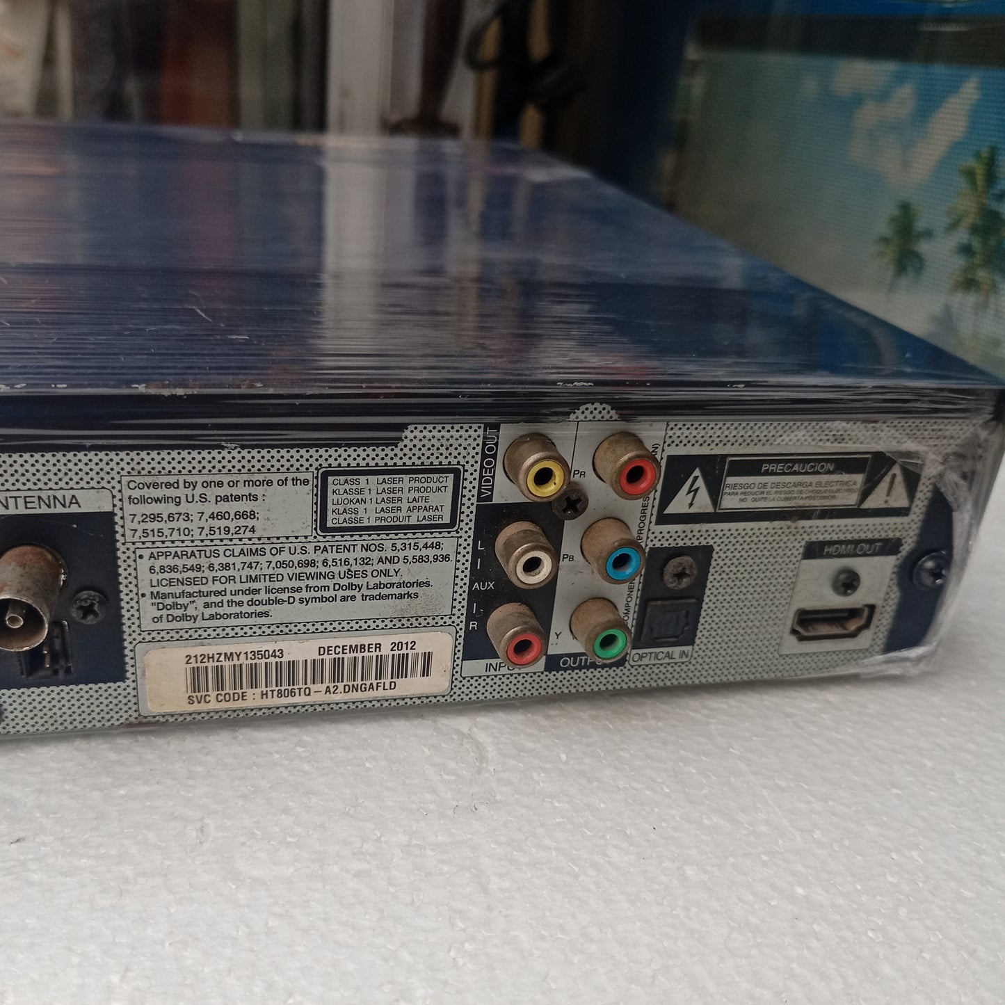 LG HT806 850Watts DVD Home Theater Machine Head - Video outputs