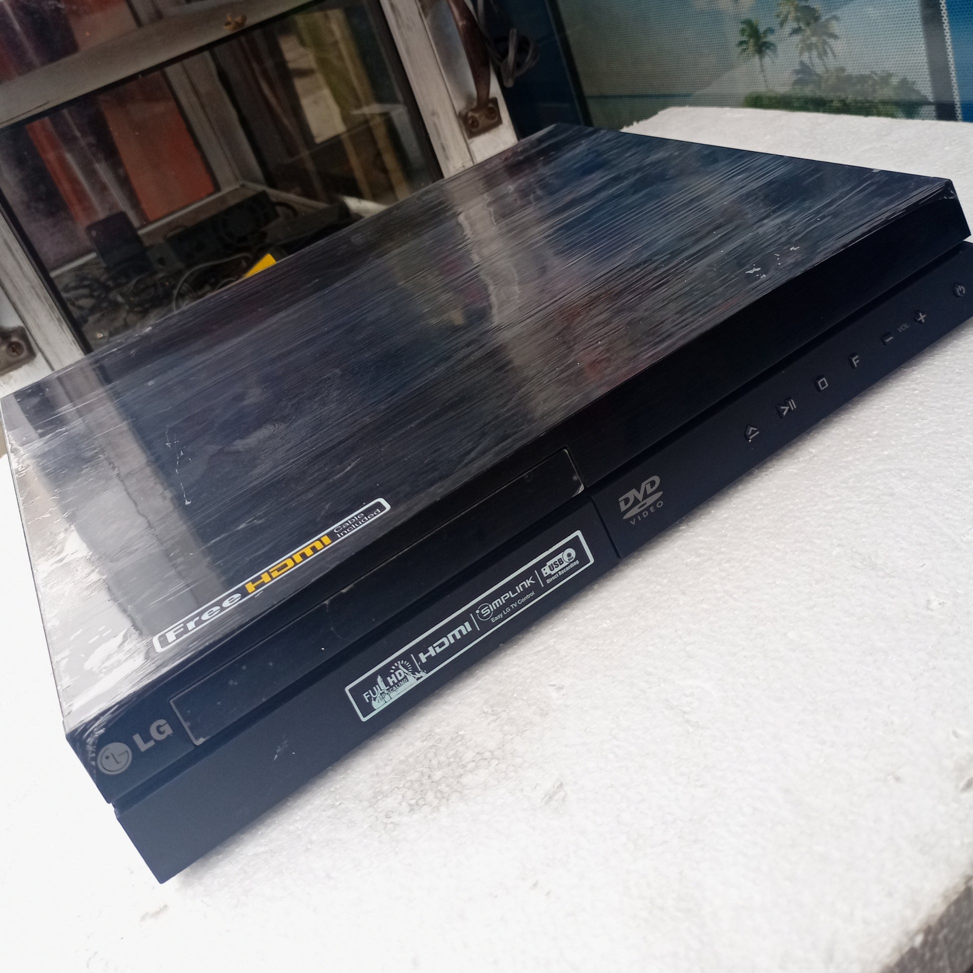 LG DH6340P 1000Watts DVD Home Theater Machine Head - Front View