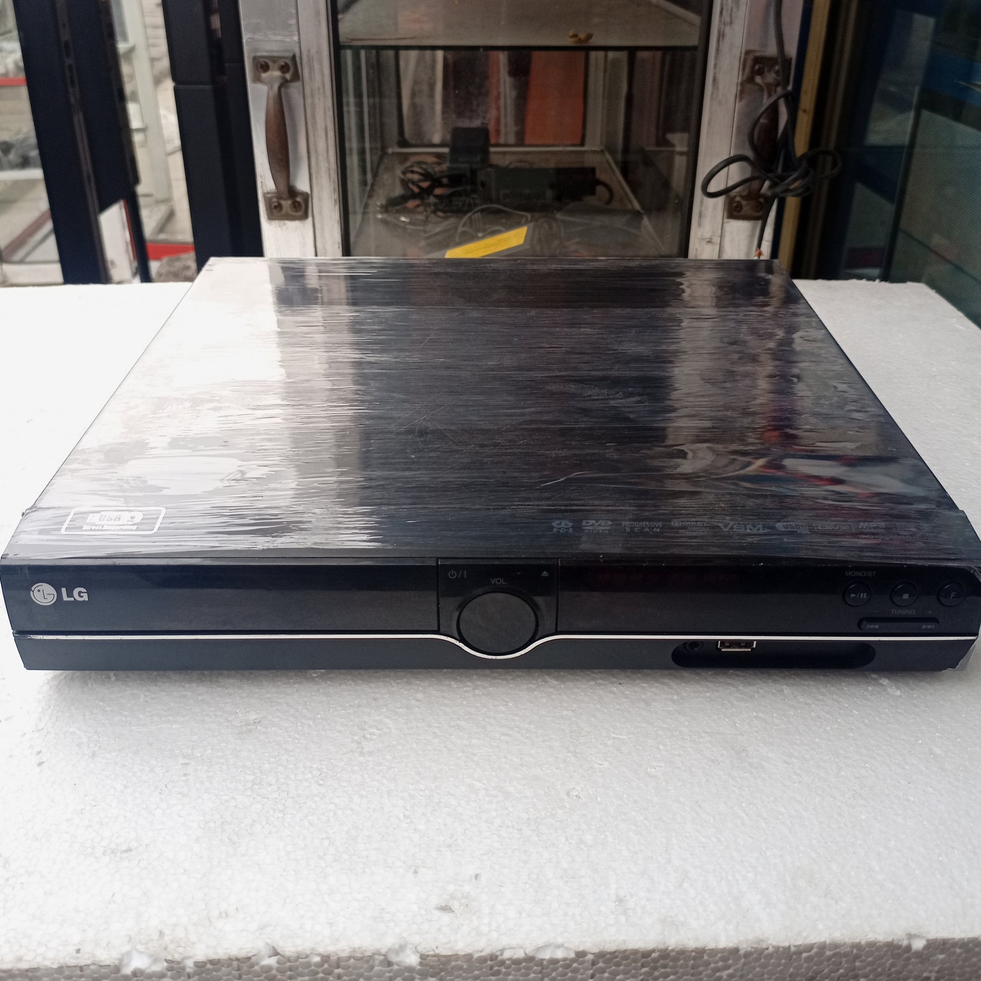 LG HT355SD 300Watts DVD Home Theater Machine Head - London Used