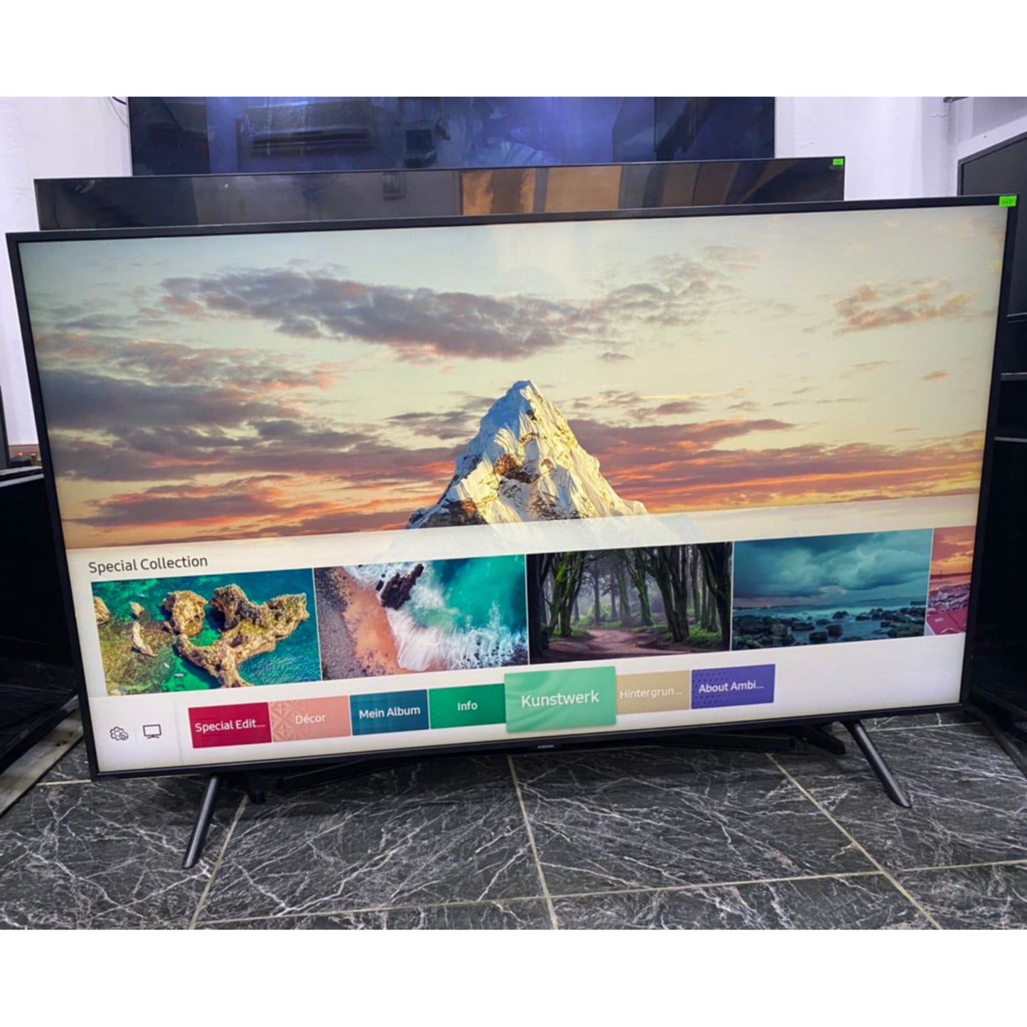SAMSUNG 55 Inch QLED 55Q60R Certified True 4K UHD HDR Smart TV + Apple TV - UK Used
