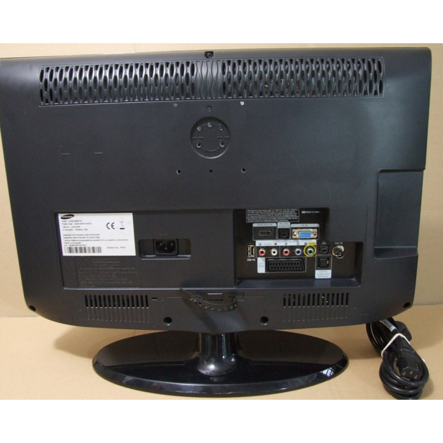 SAMSUNG 19 Inch LE19C450E1W LCD TV + USB - London Used