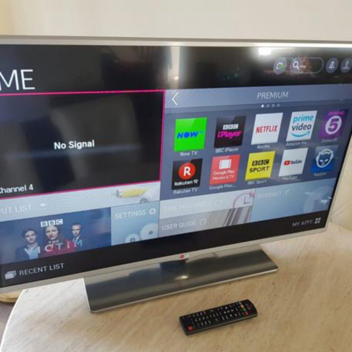 LG 39 Inch 39LB580V Ultra Slim Satellite Smart Full HD 1080p LED TV - UK Used