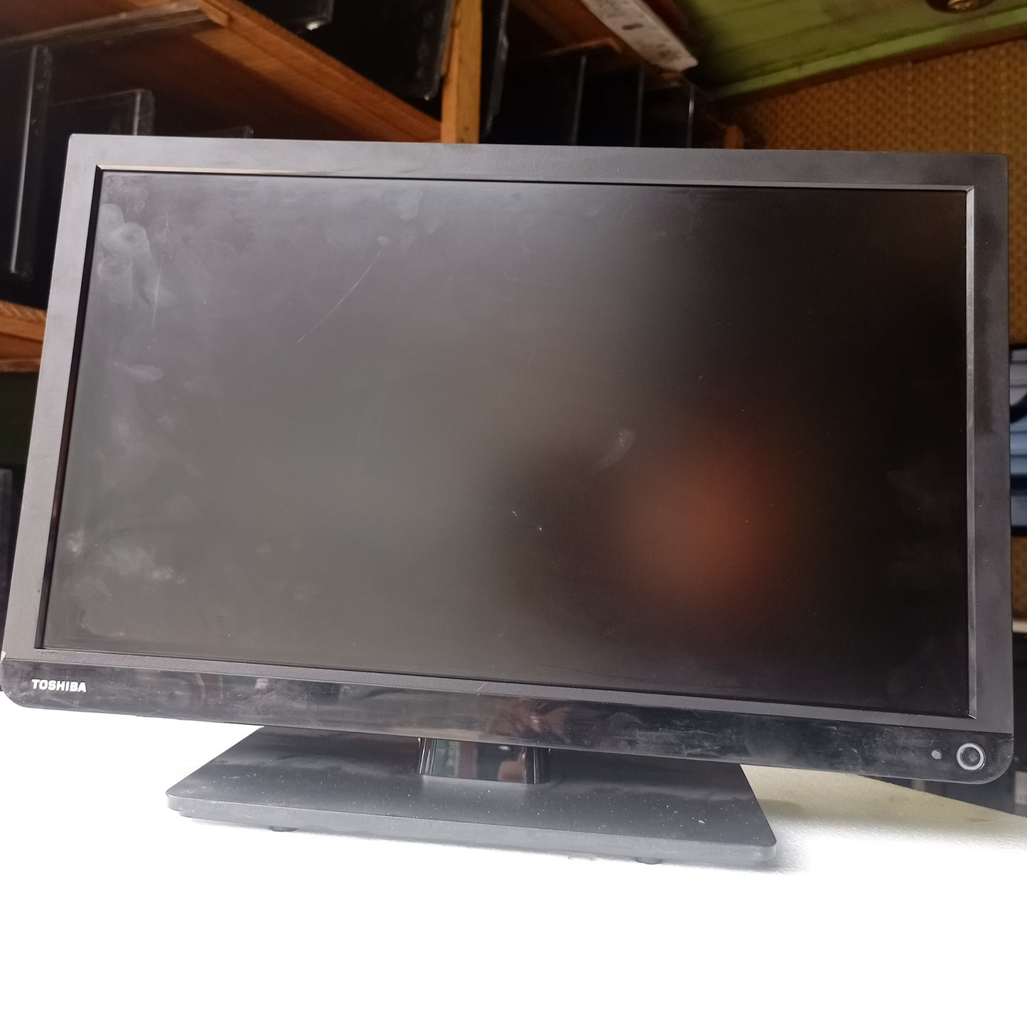 TOSHIBA 22 Inch 22D1333B HD Ready LED TV - London Used