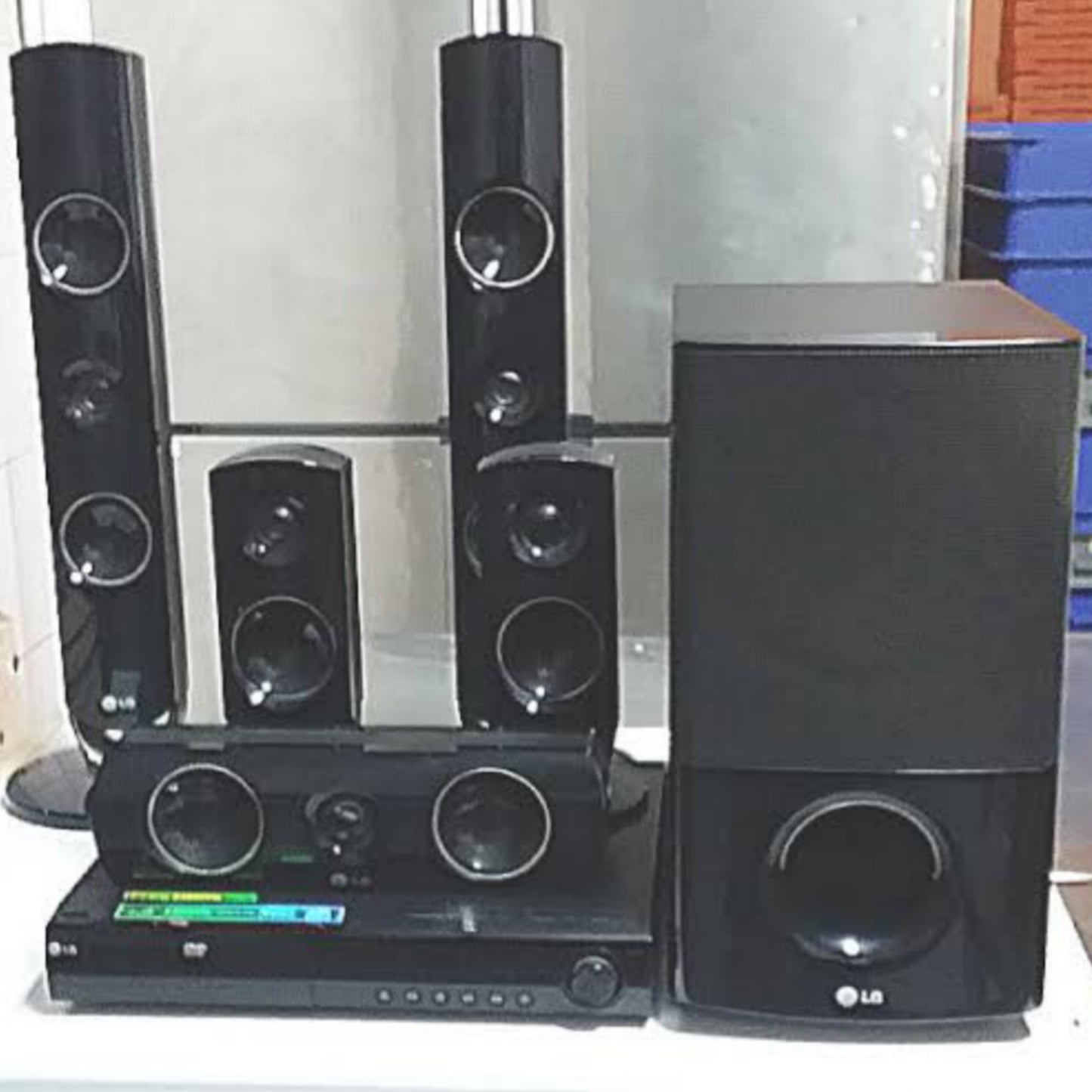 LG HT805PM 5.1Ch 850W DVD Home Cinema System - Foreign Used