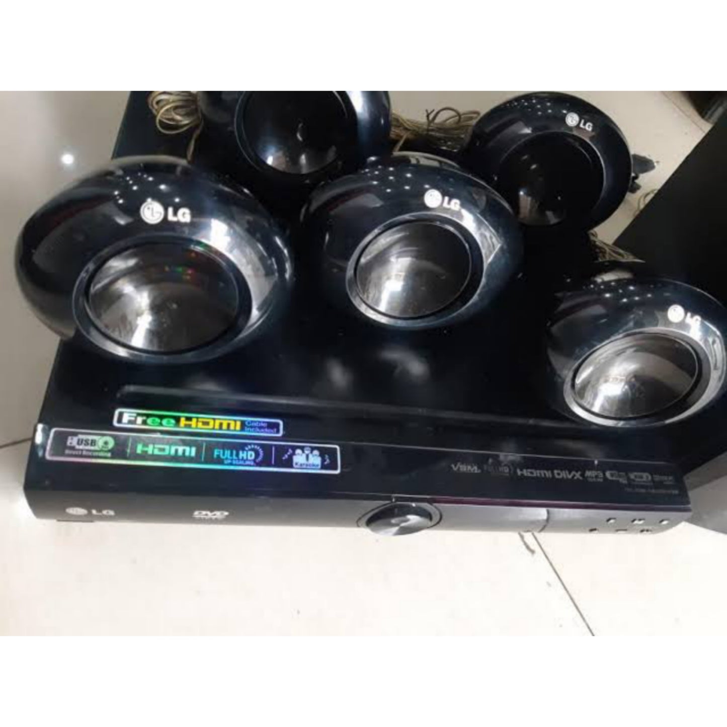 LG HT306SU 5.1Ch 300W DVD Home Theater System - Foreign Used