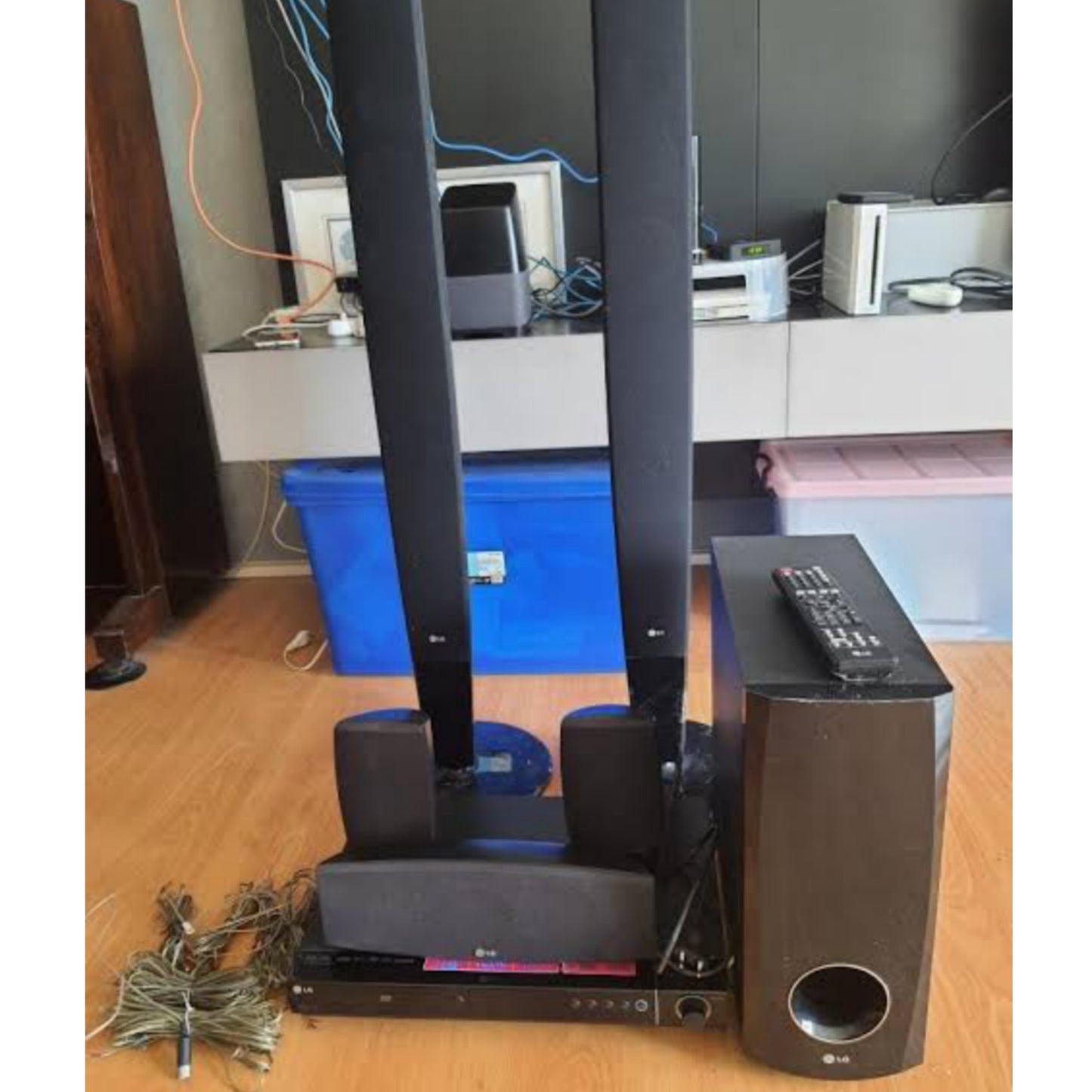 LG HT503PH 5.1Ch 500W DVD Tower Home Cinema System - Foreign Used