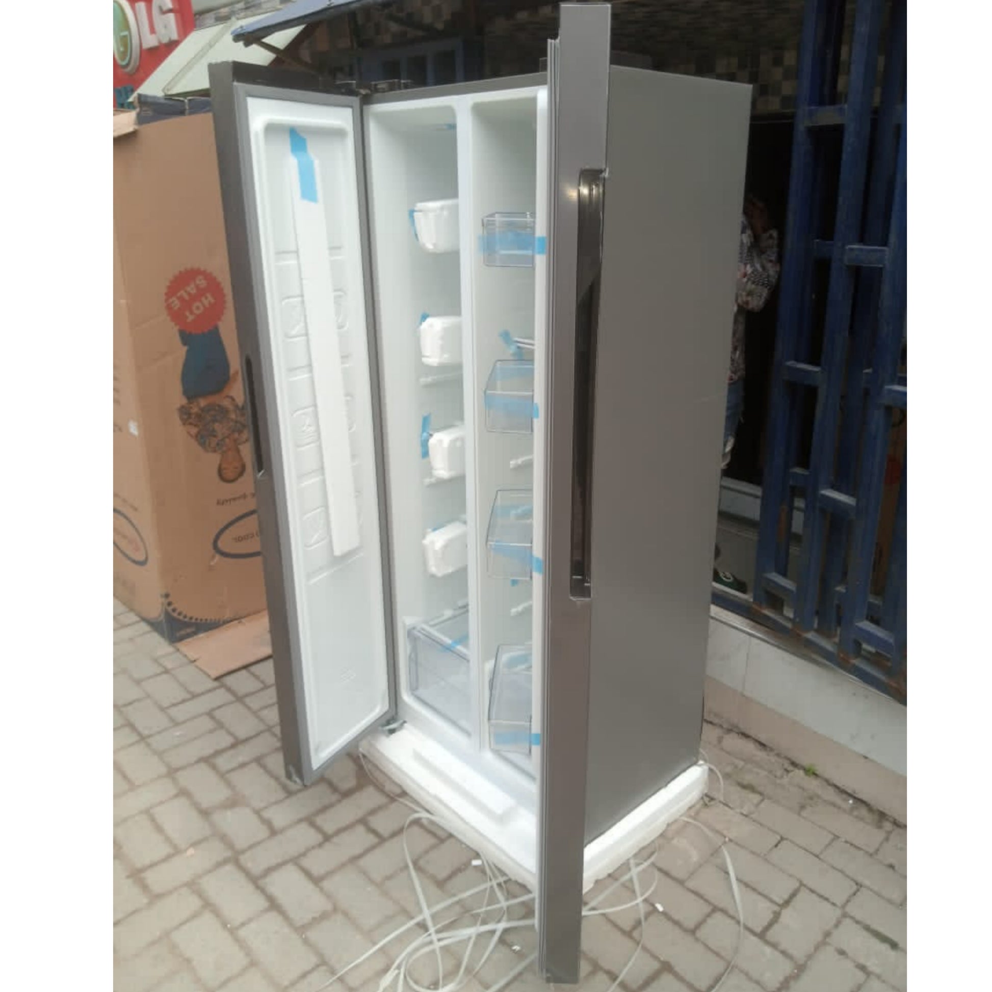 Hisense REF 67WSI 516L Side by Side Refrigerator + 1 Year Warranty - Brand New
